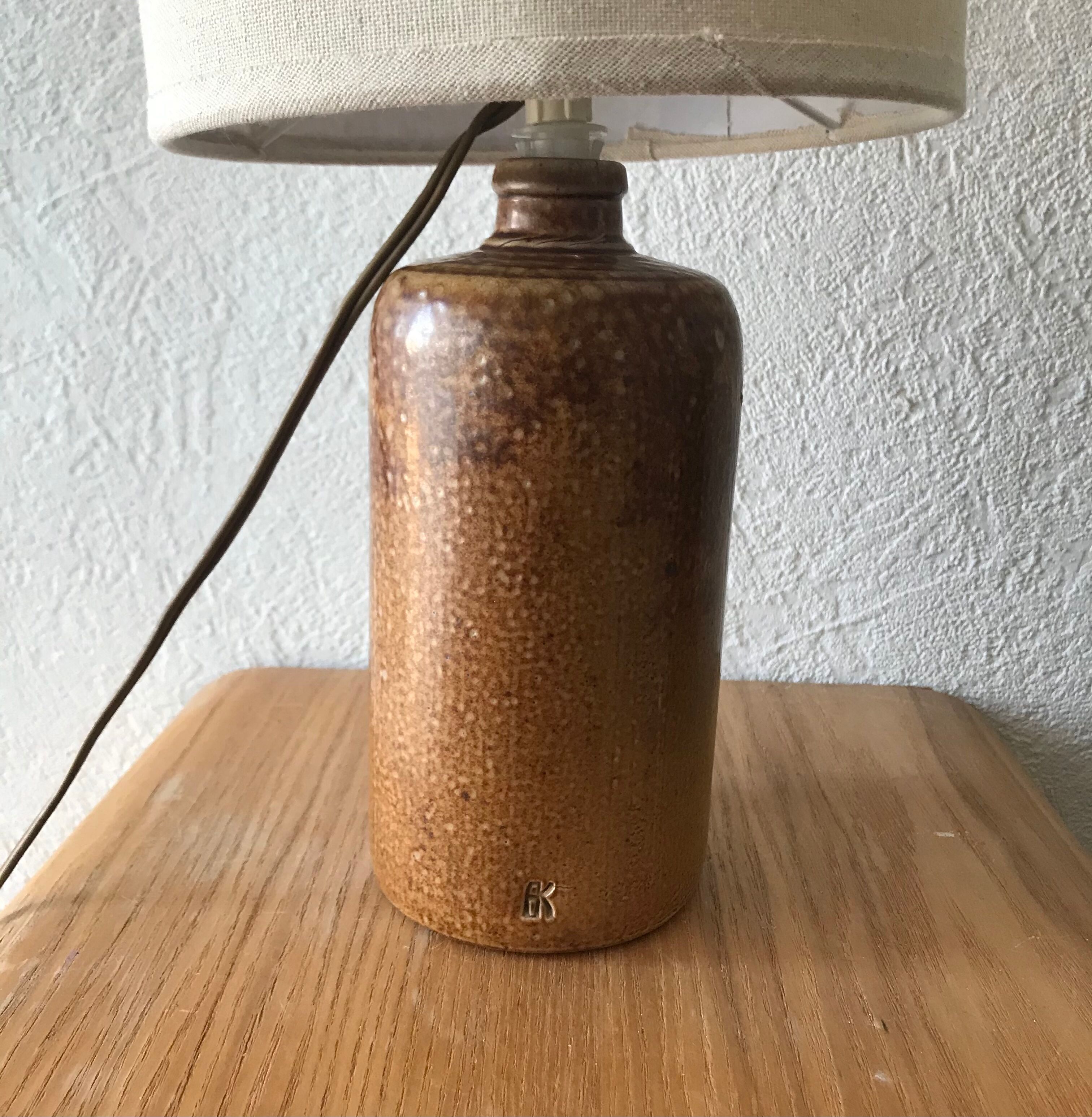 Sandstone lamp foot enamels sign