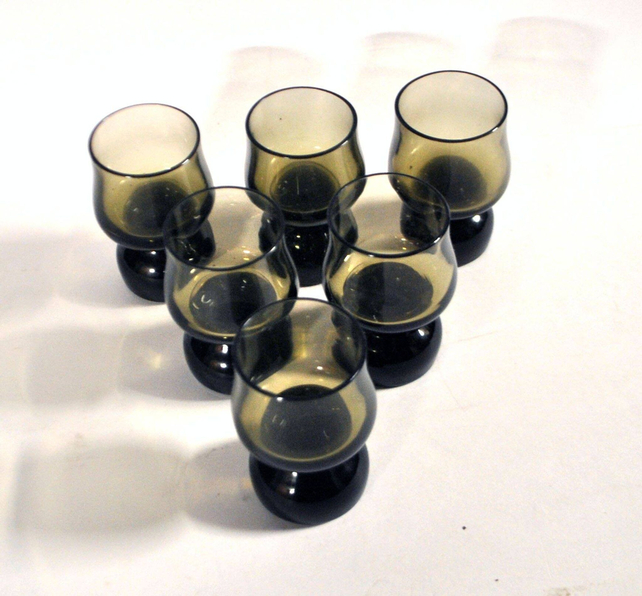 Set of 6 vintage smoked glass shot glasses from Italy, 1970-1980.
