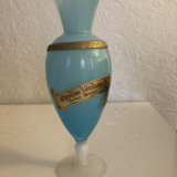 Vase en opaline bleue