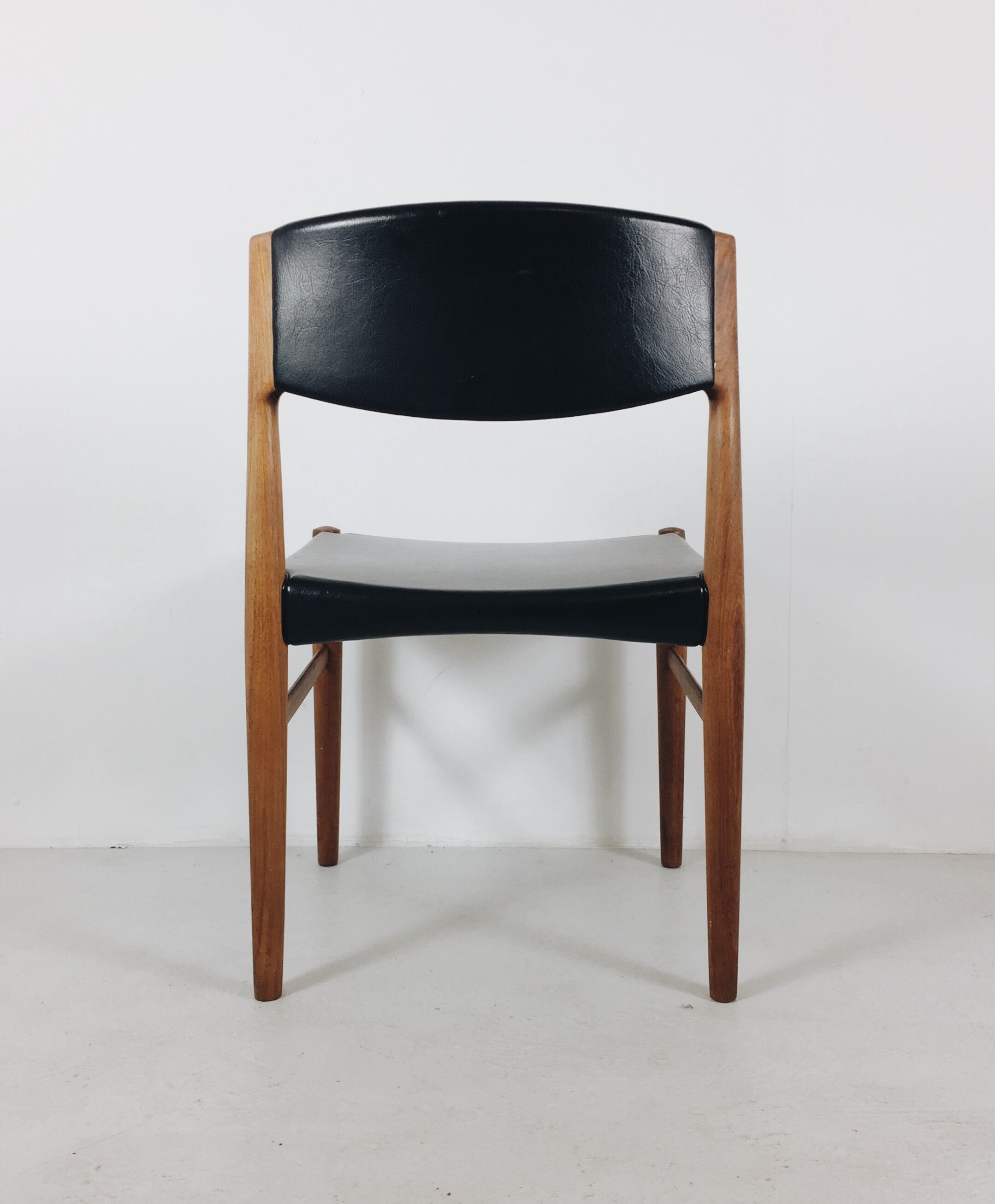 Pair of danish teak dining chairs by Grete Jalk
