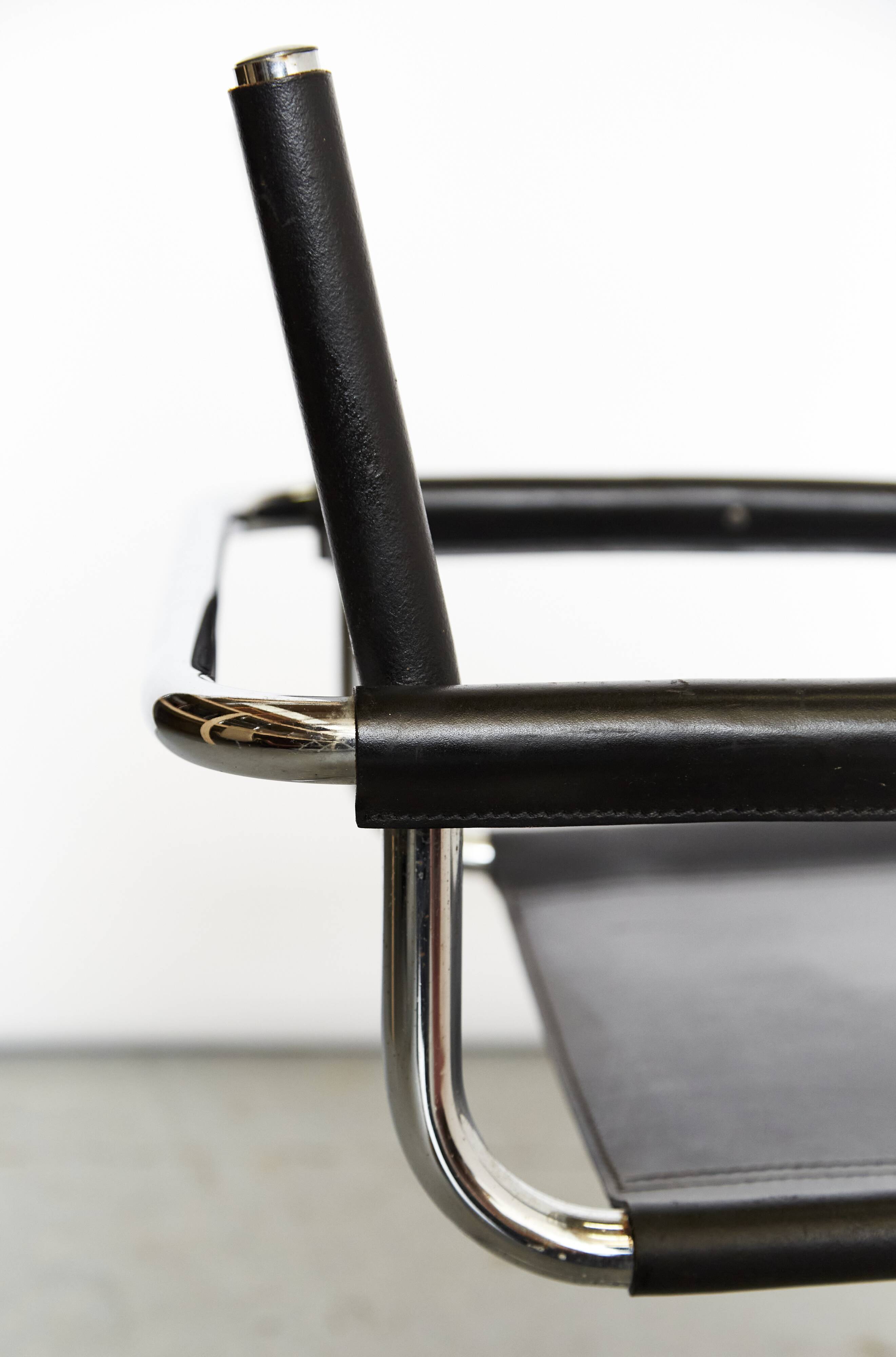 Bauhaus leather Cantilever produced by Fasem, Italy