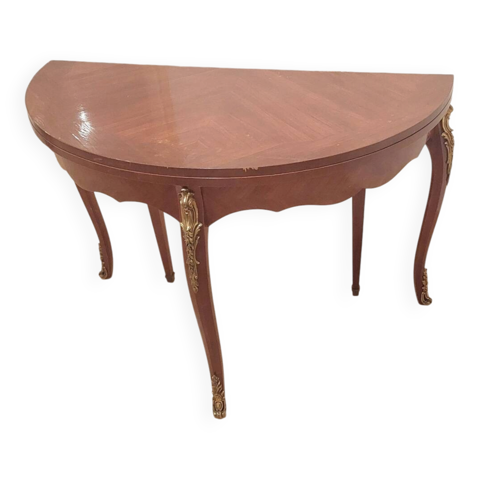 Half-moon table with extensions