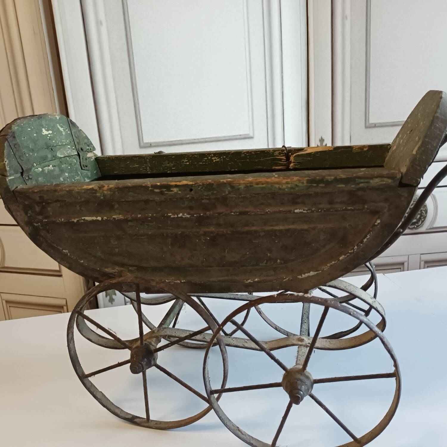 Doll period pram