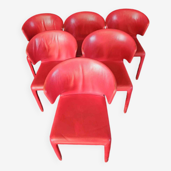 Suite de 6 chaises Cassina en cuir rouge
