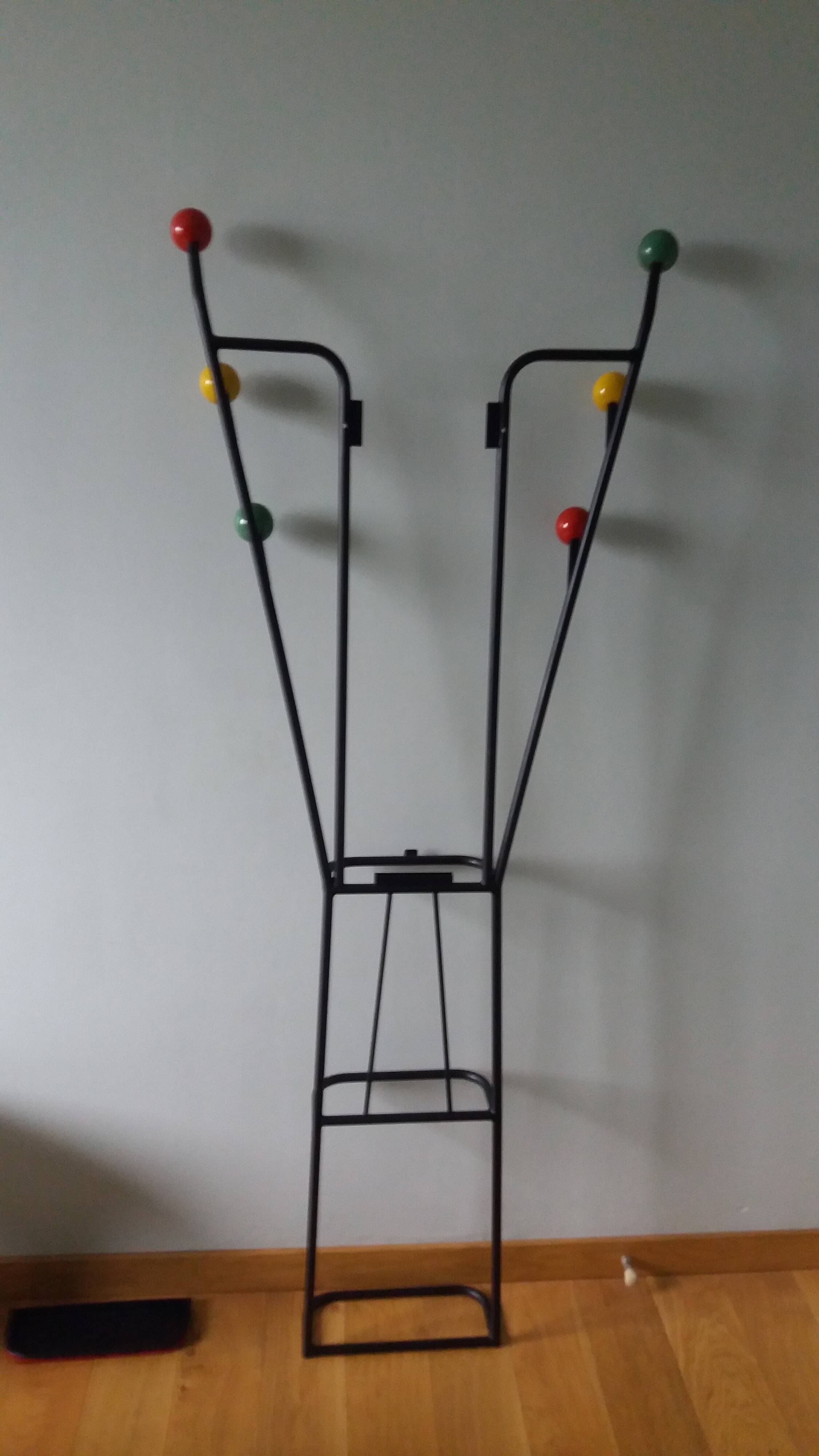 Vestiaire porte manteau boules de billard et miroir style Roger Feraud