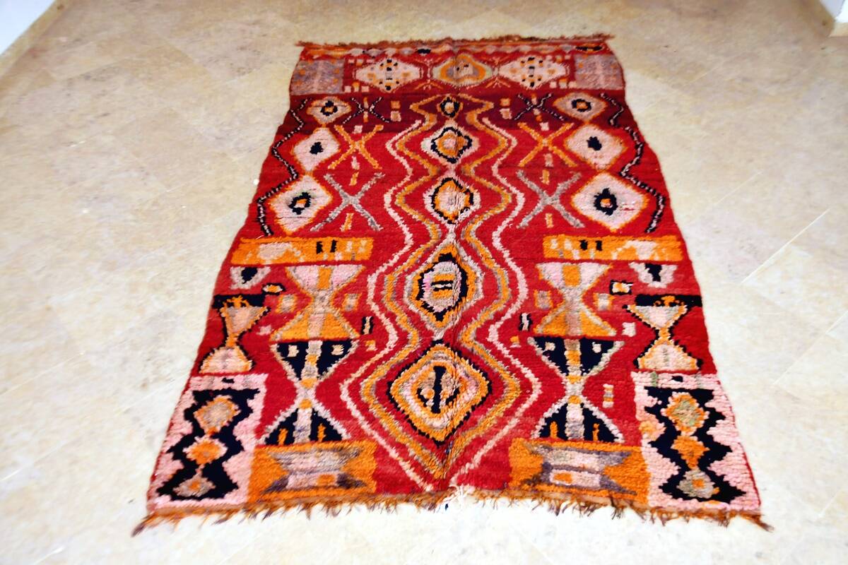 Boujaad vintage Moroccan Berber rug 256 x 163 cm Excellent condition