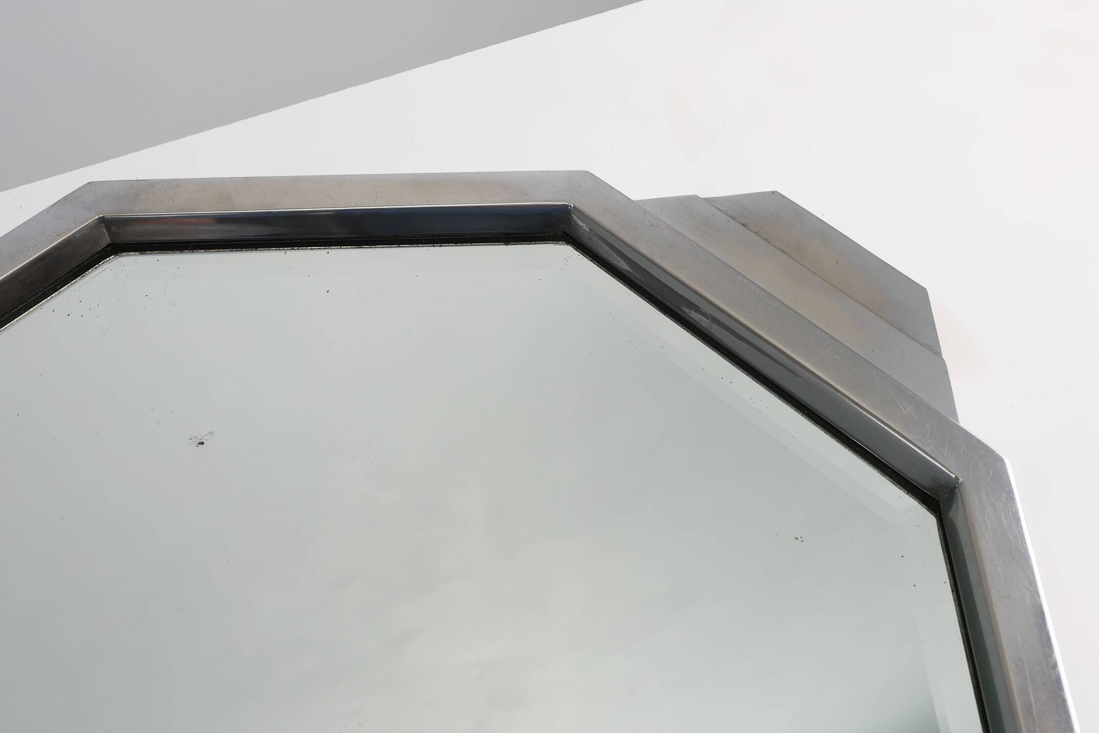 French Art Deco geometric octagonal Chrome and Mirrored Plateau, circa 1930