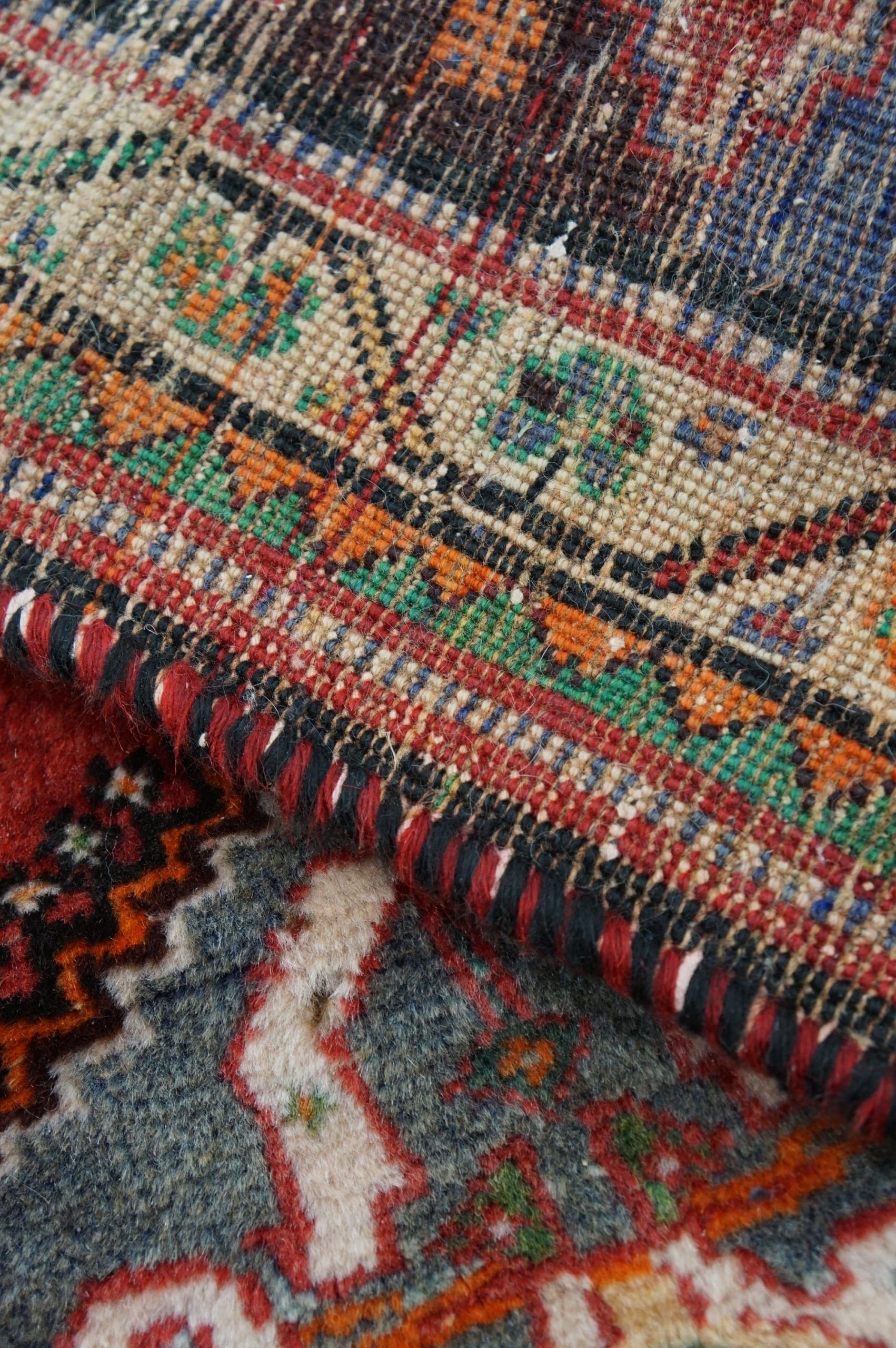 Colorful hand-knotted Shiras rug 110x155cm