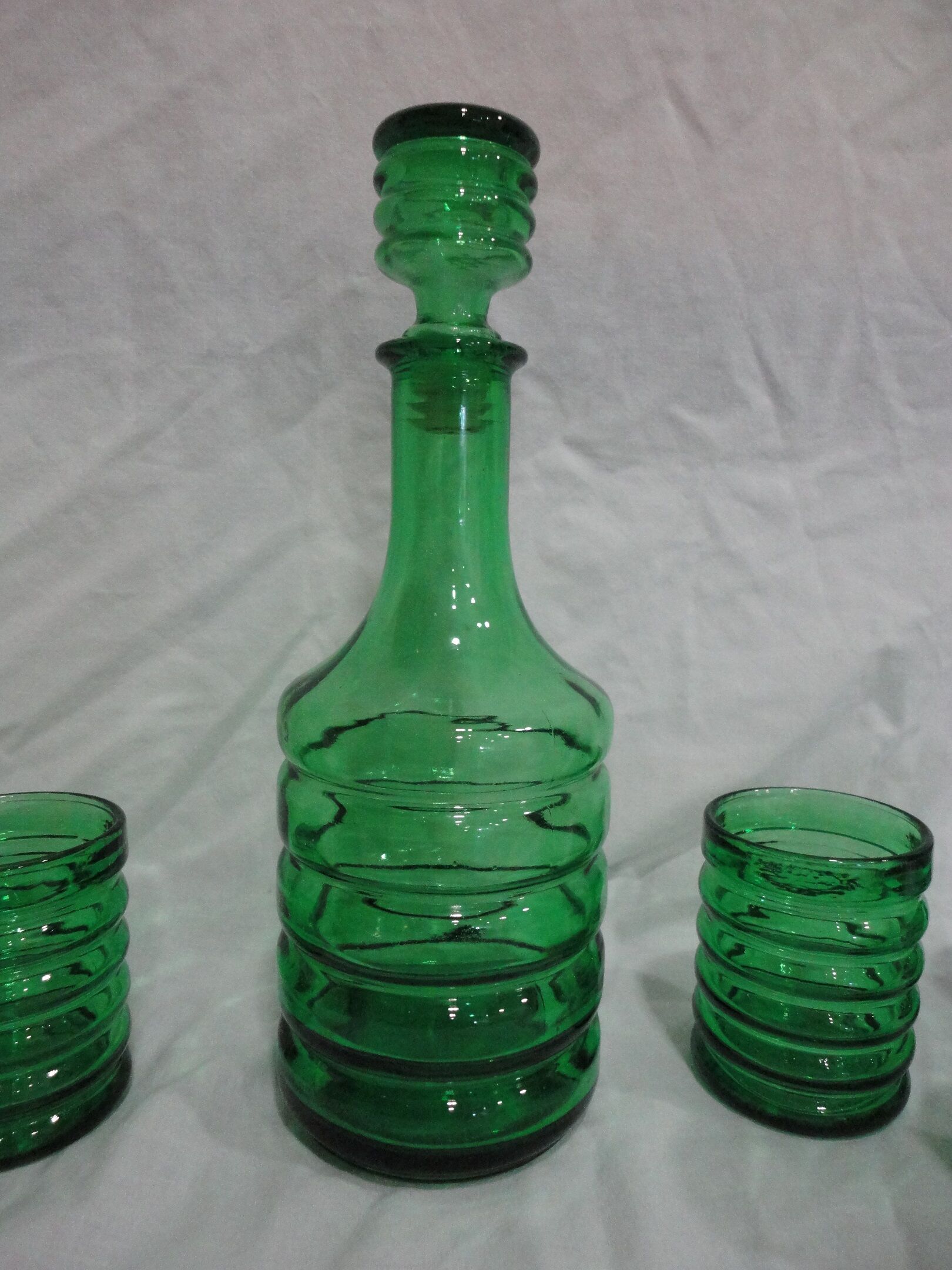 Set of 6 glasses and decanter vintage