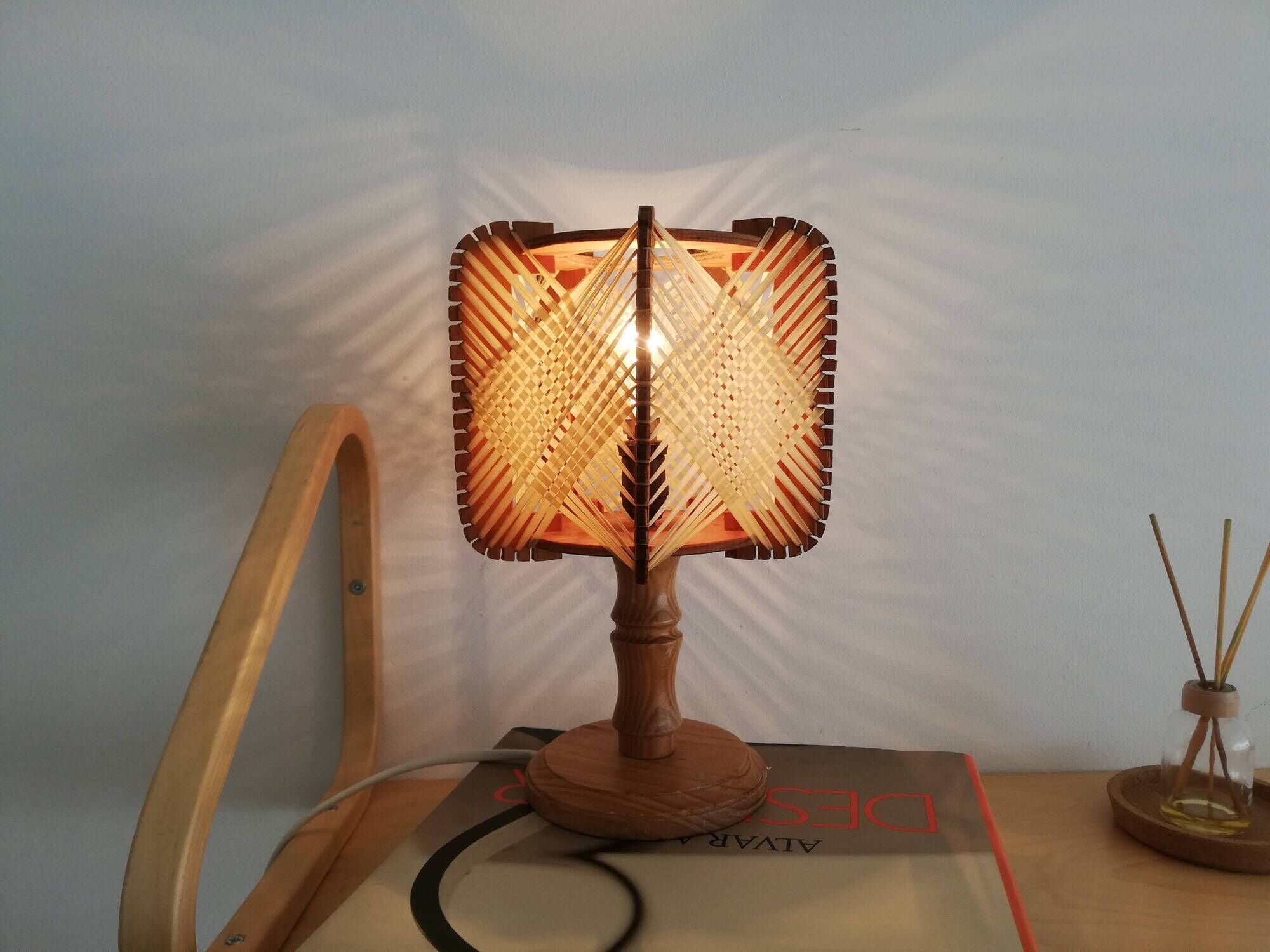 Wood and straw small table lamp 1960