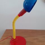 Articulated desk lamp