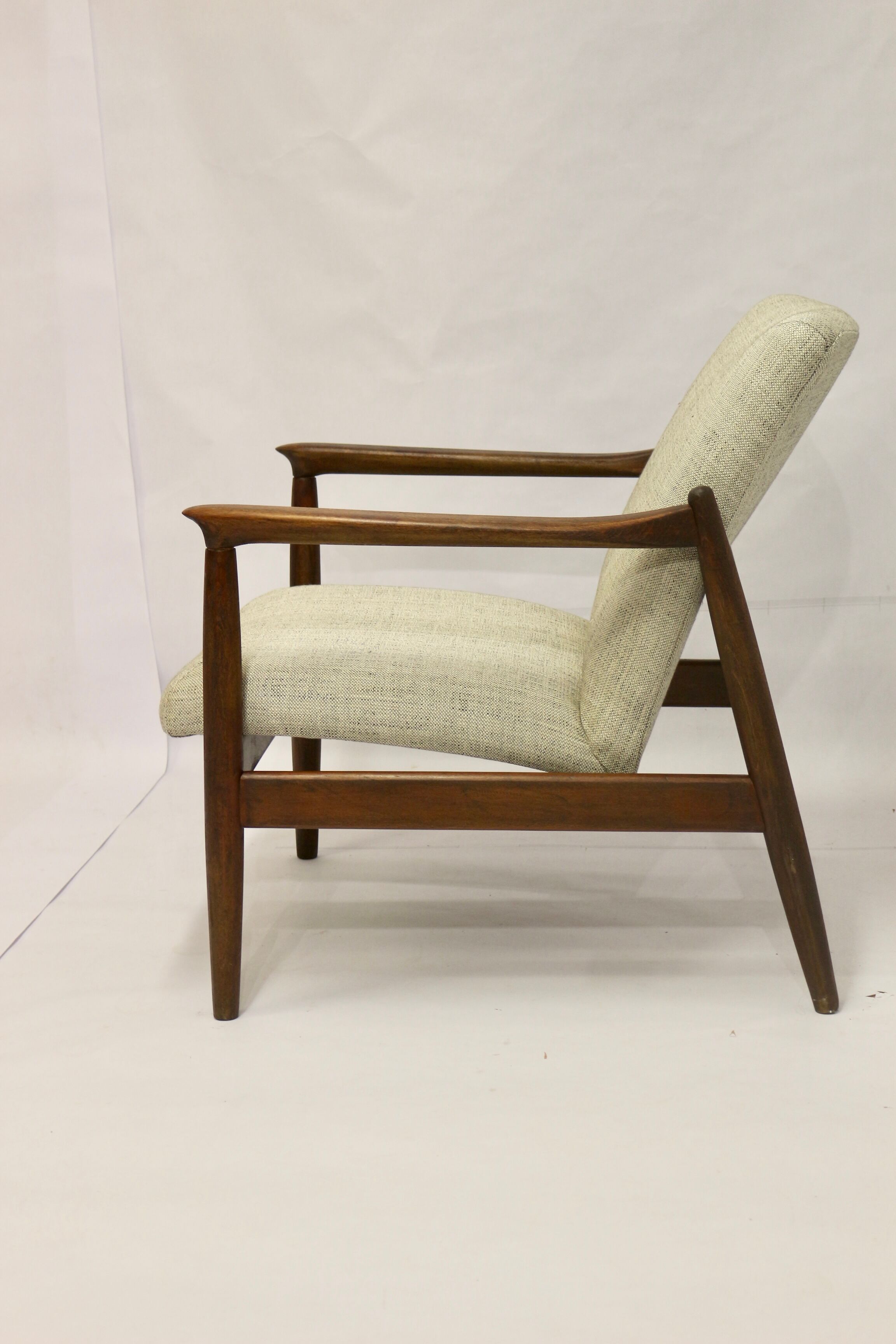 Armchair GFM-142 by Edmund Homa 1960s beige fabric.