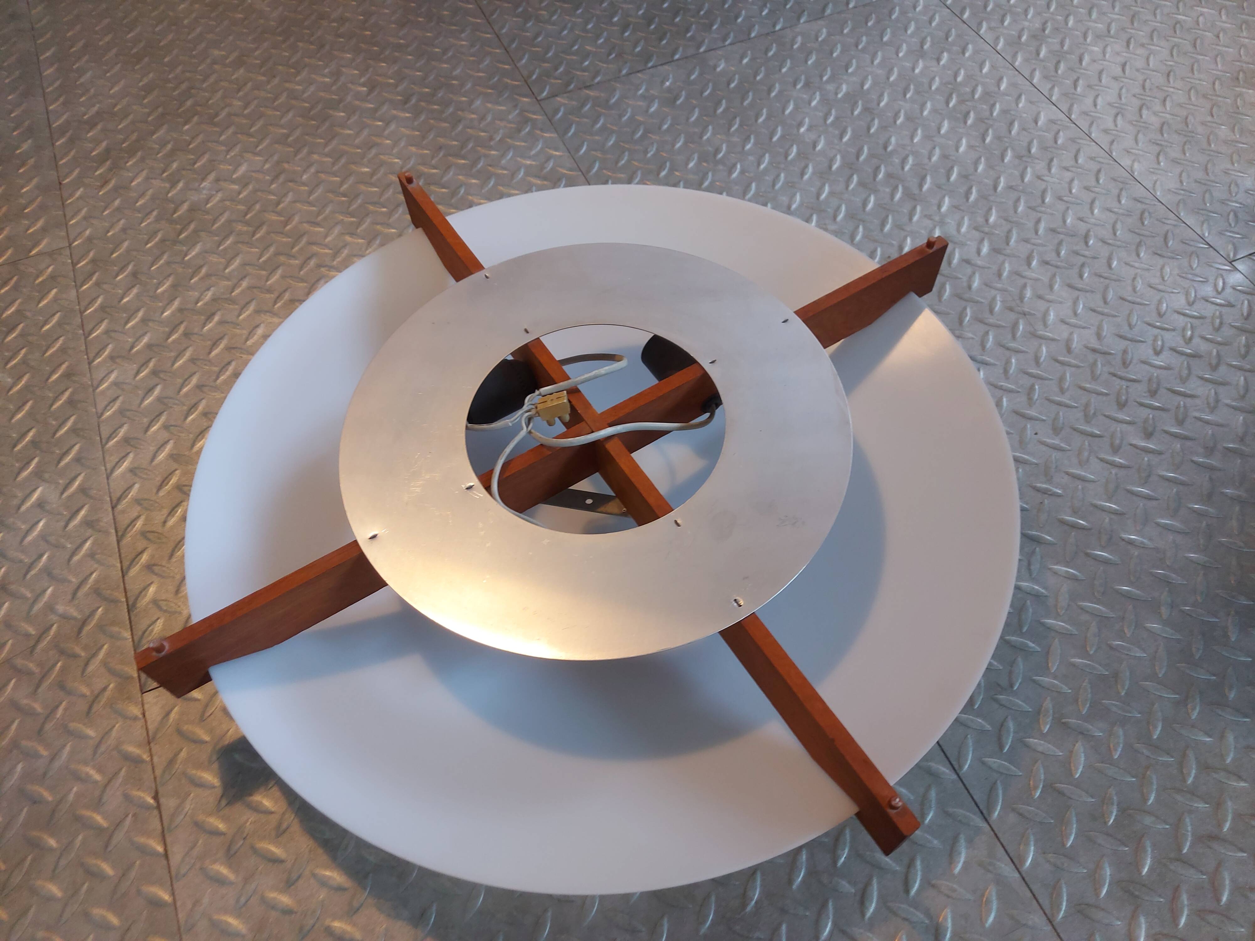 Plafonnier, lustre design Scandinave Osten Kristiansson pour Luxus