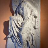 Bas relief déesse niké drappée style classique marbre style romain grec 1980s