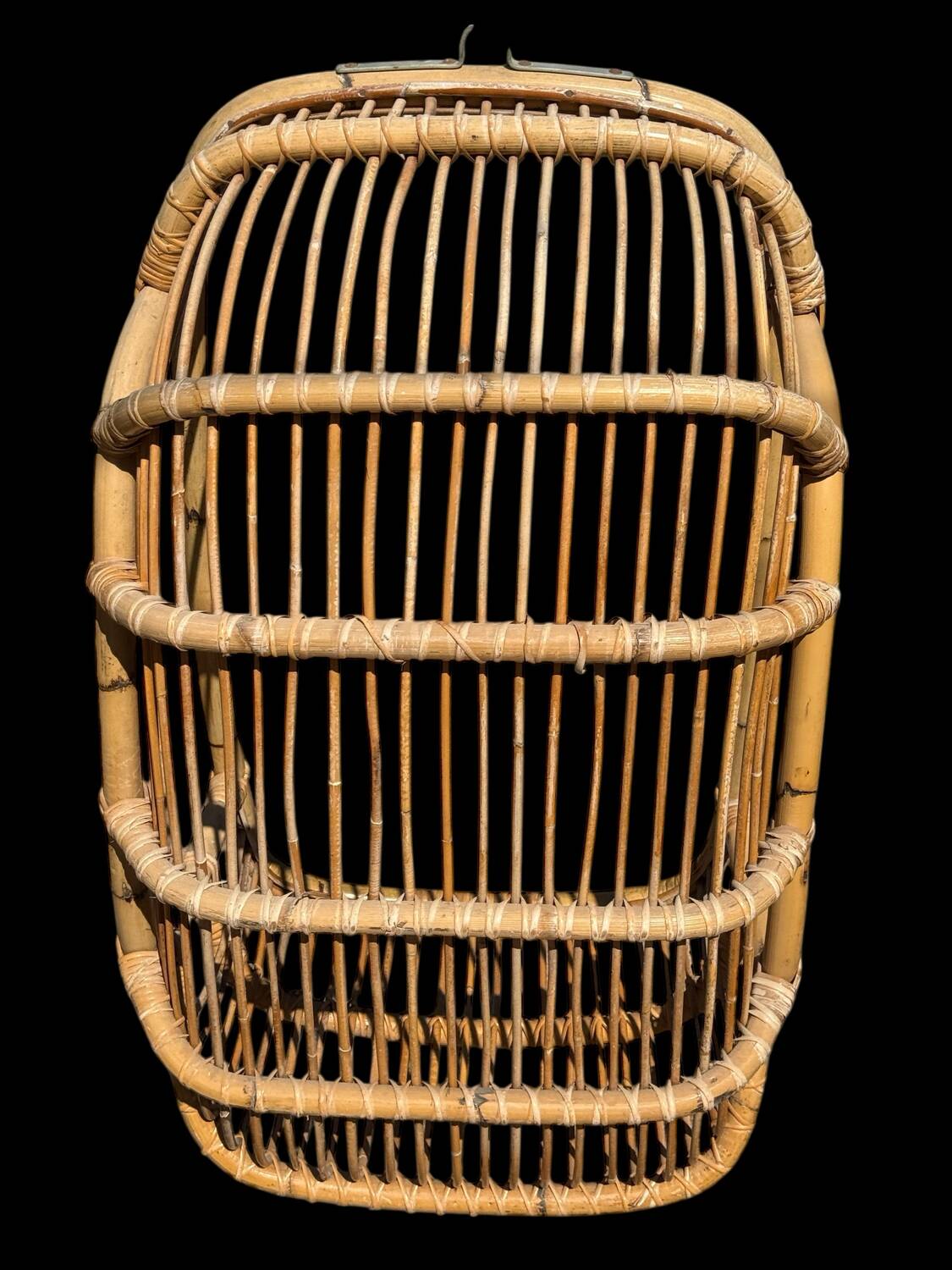 Fauteuil provençal suspendu, années 70