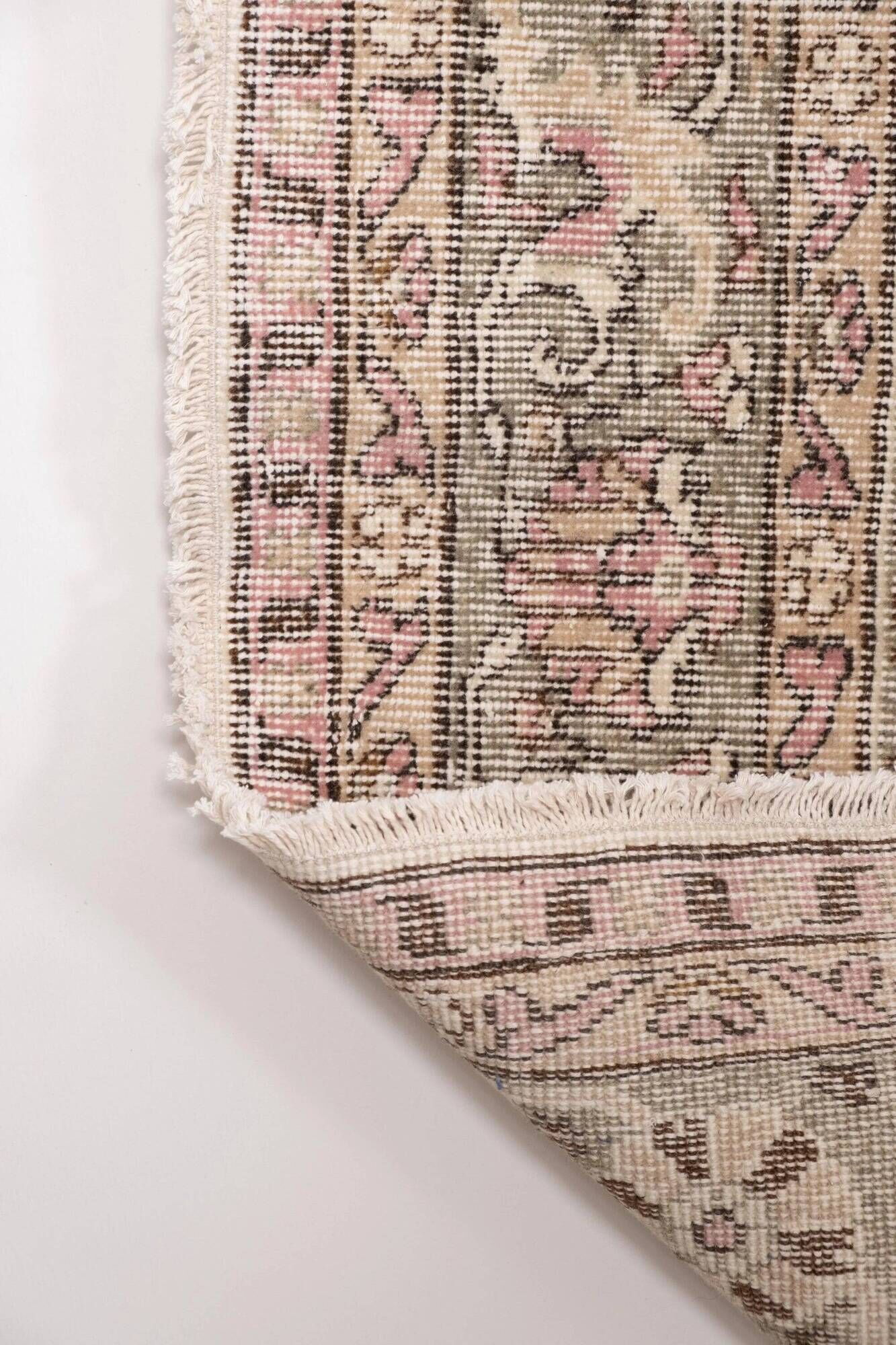 Vintage Turkish handmade rug 211x300 cm
