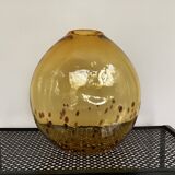 Vase en verre soufflé