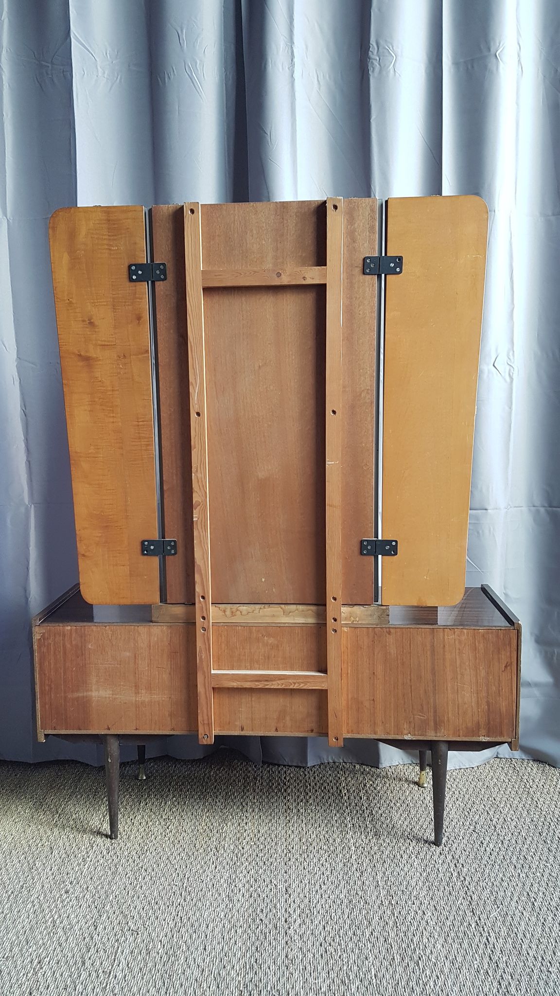 Coiffeuse vintage des années 60