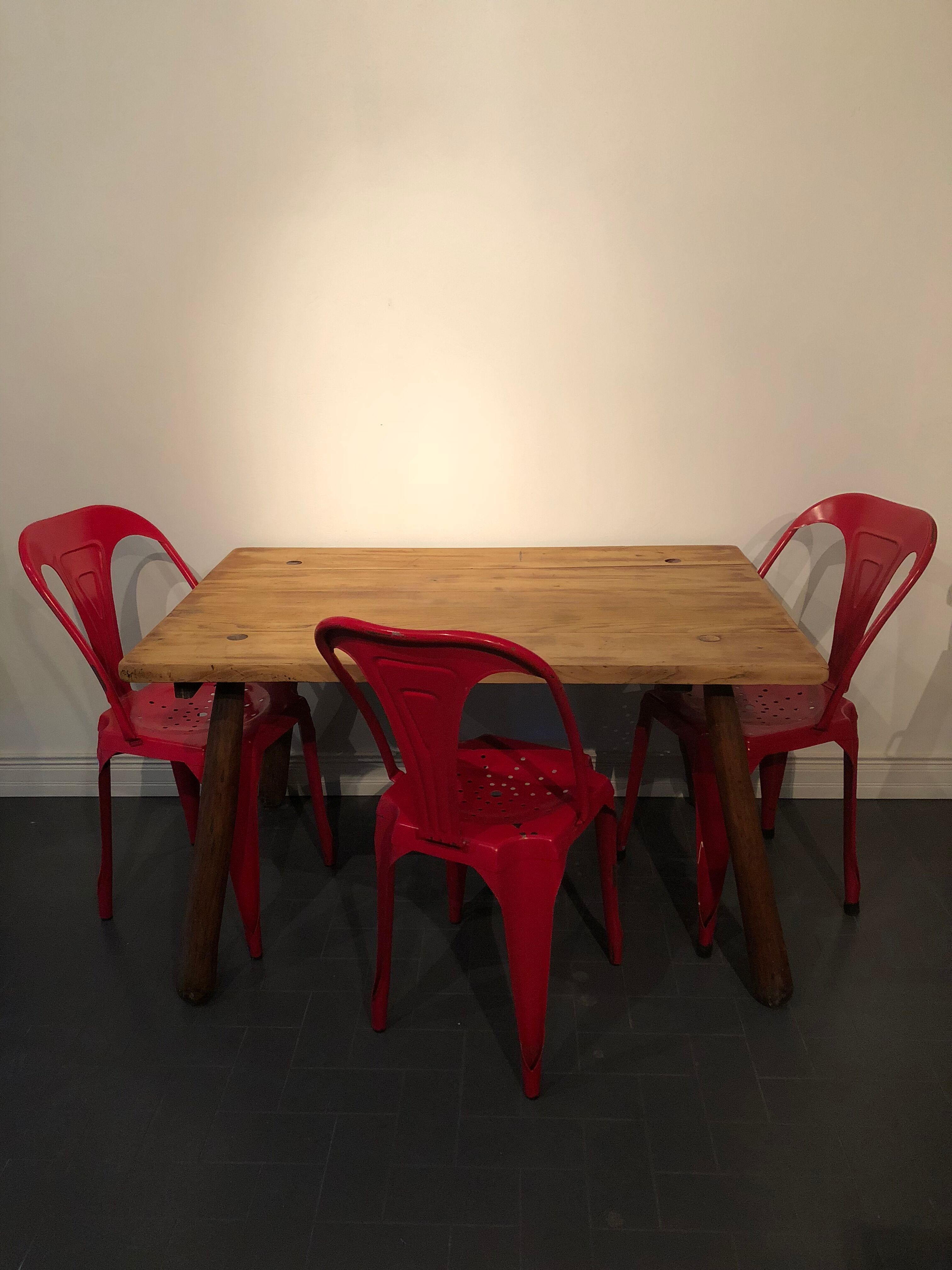 Campaign table chic vintage