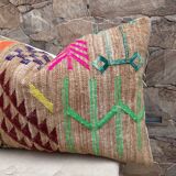 Handmade Moroccan Kilim cushion cover: Bohemian decorative cushion
