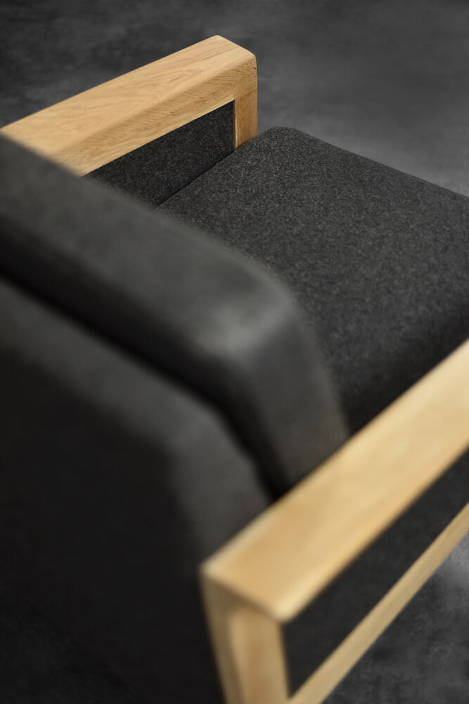 2 vintage oak and felt Danish chaise longues from the mid-century, 1960s.