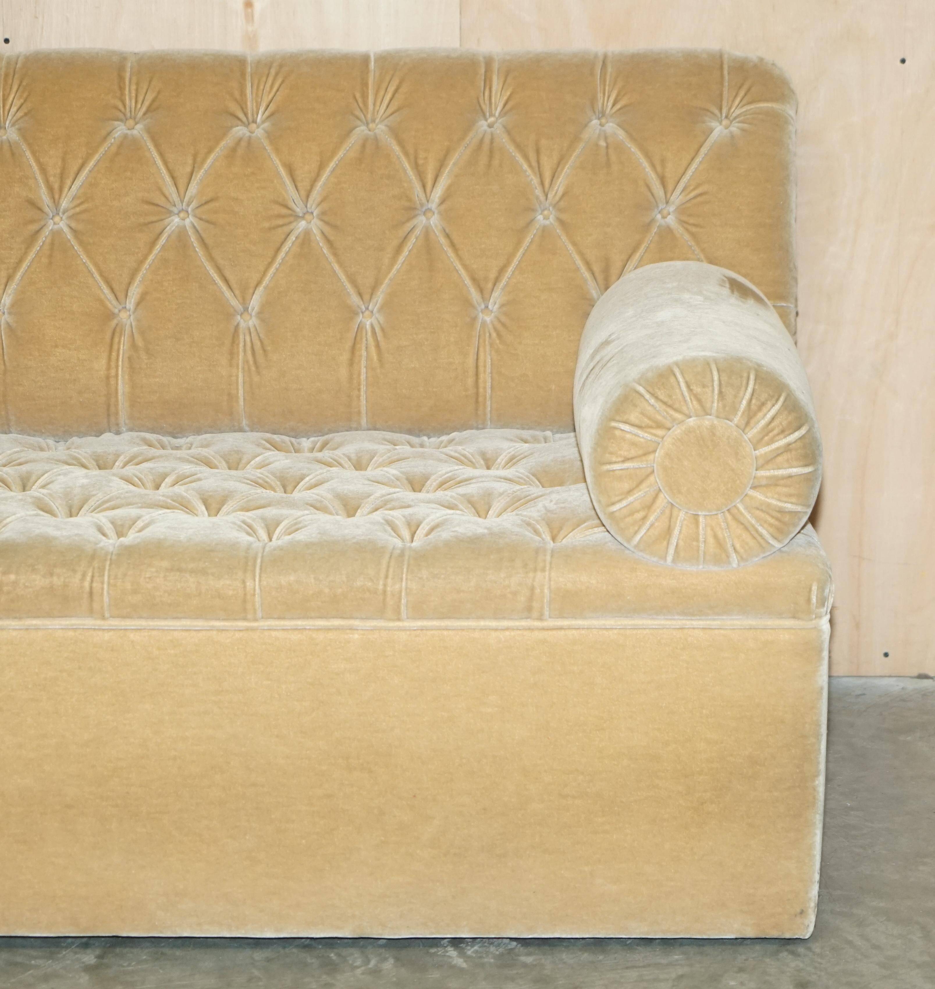 Canapé Chesterfield Bolster en Mohair Velvet par George Smith