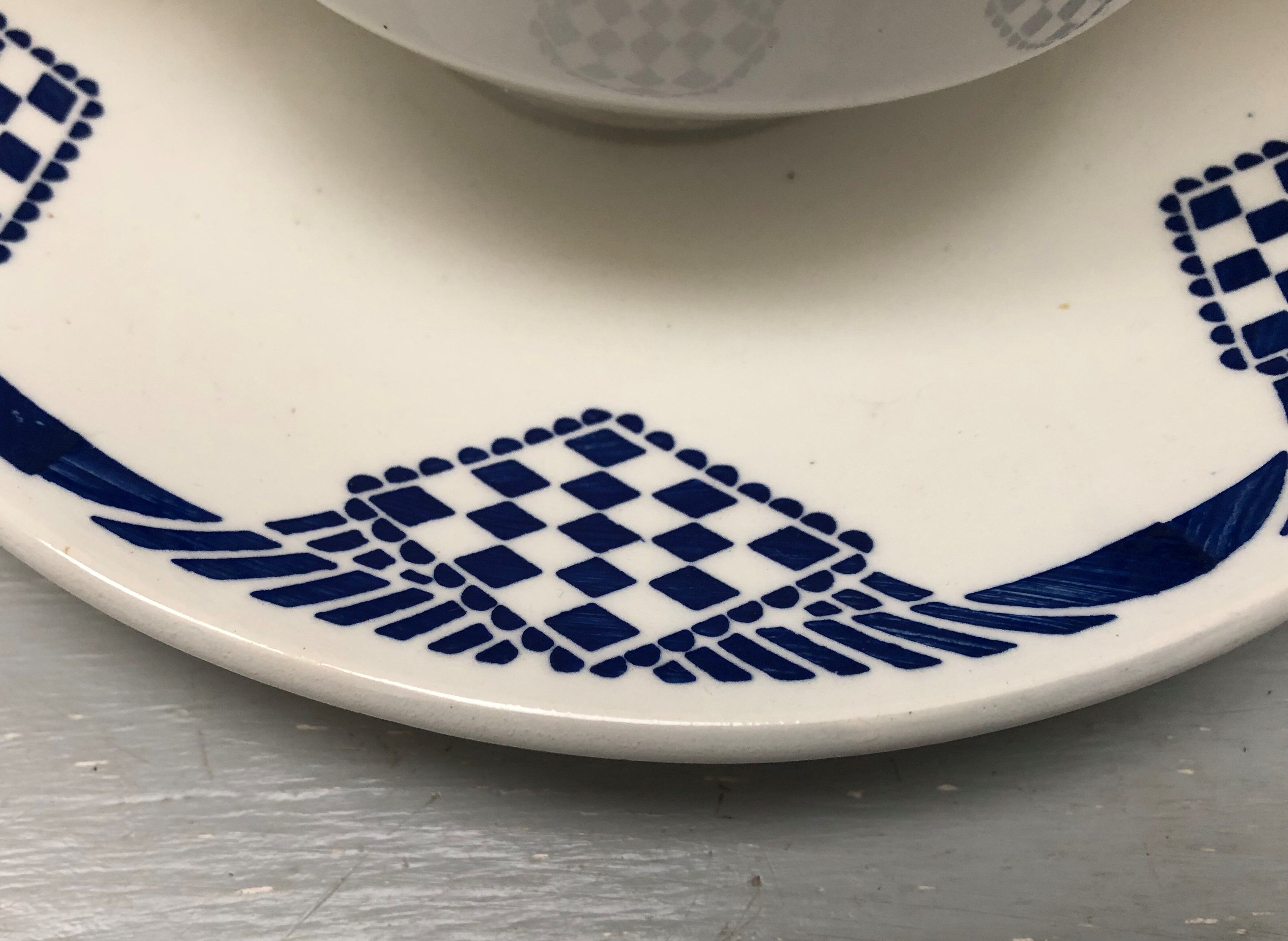 Saucière signed Moulin des Loups Hamage Orchies Nord France model Pantin