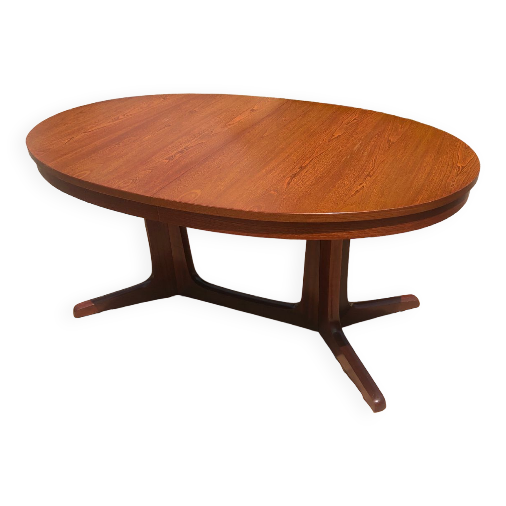 Table and chairs set