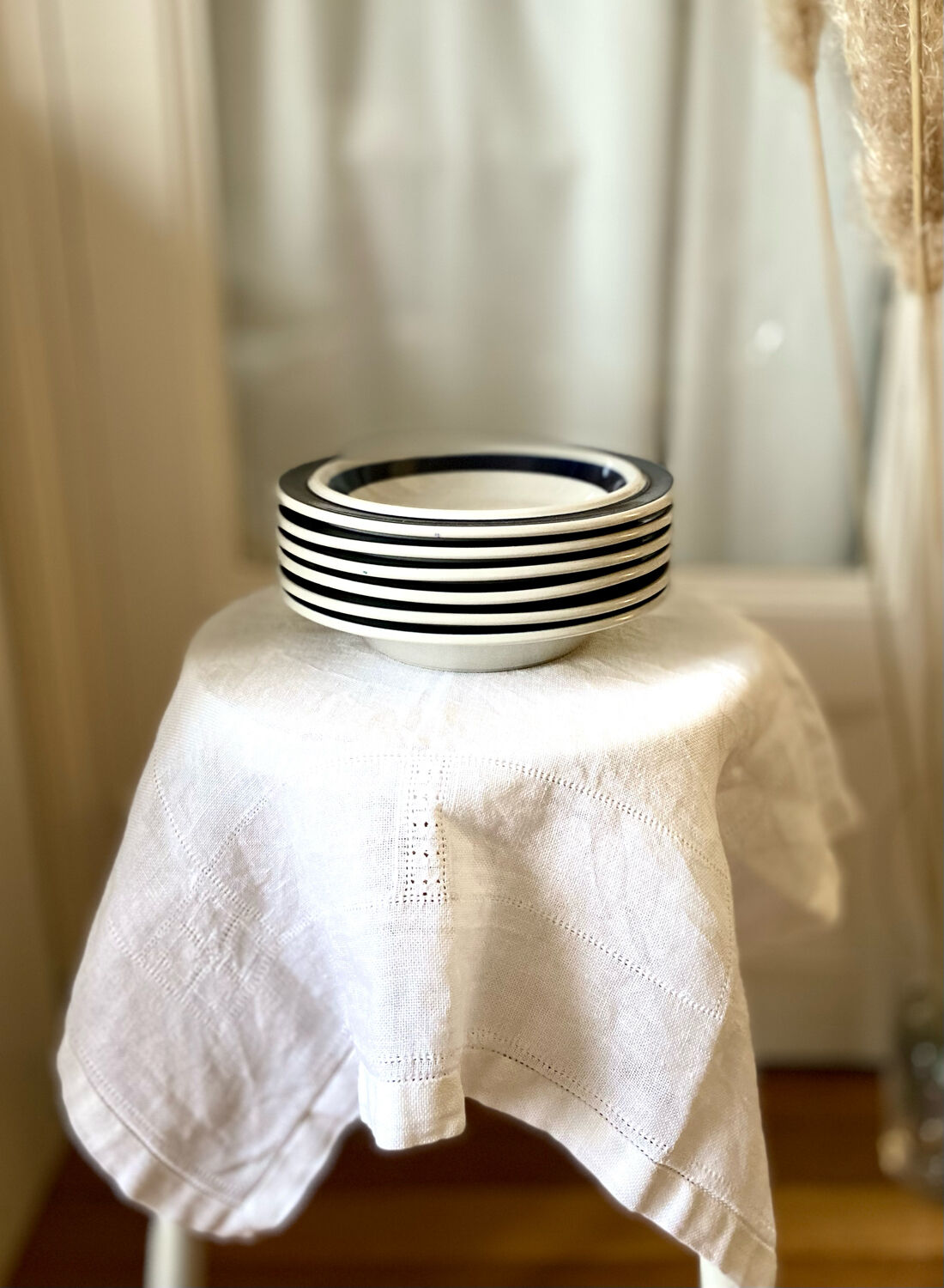 Vintage scandinavian hollow plates arabia finland - anemone model