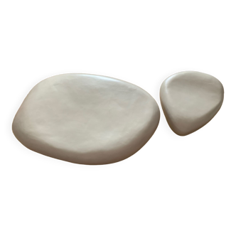Pebble shaped coffee table