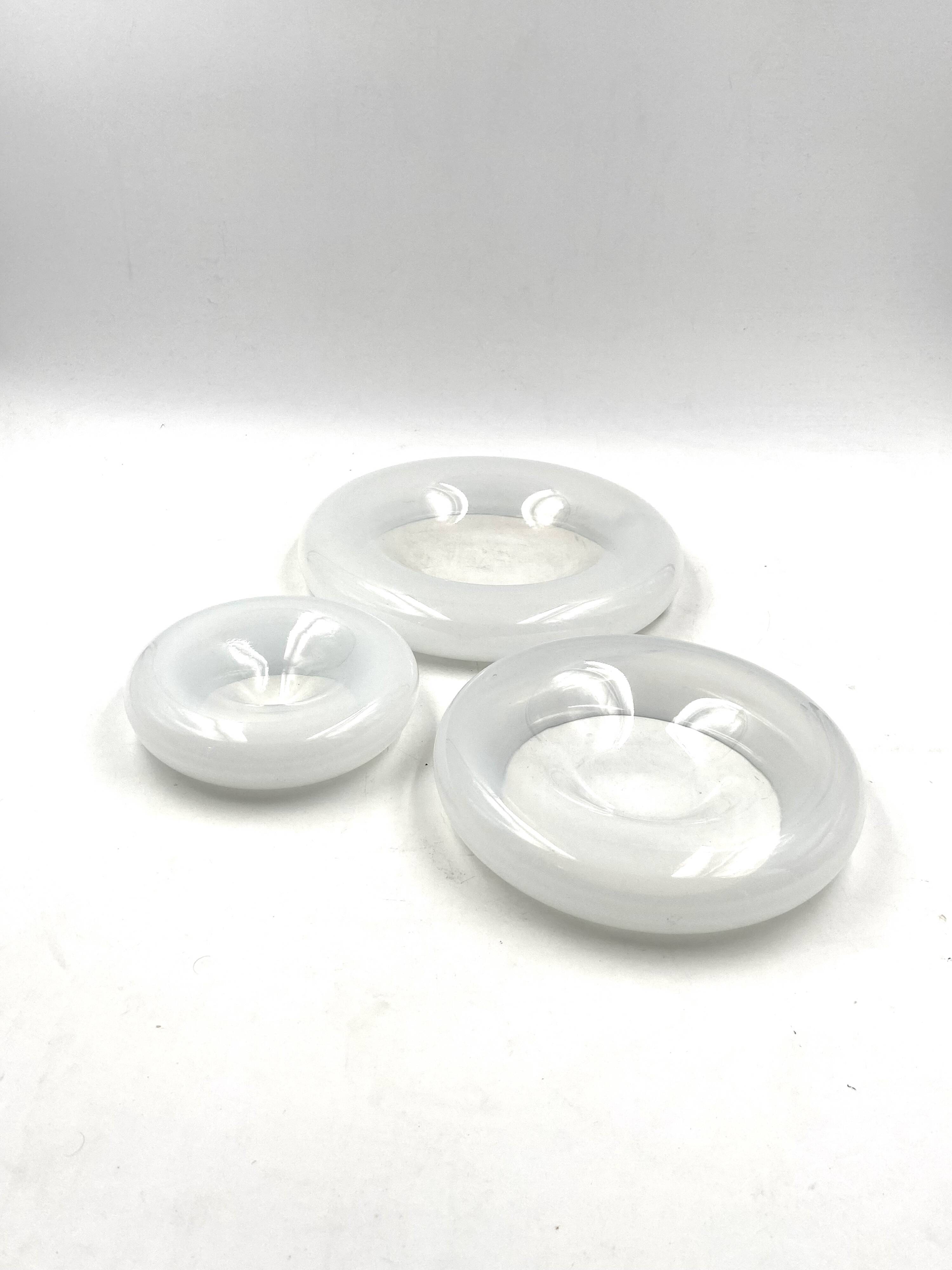 "Pomeri" cloudy crystal centerpiece / vide poche, Eleonore Peduzzi Riva, Vistosi Murano Italy, 1972