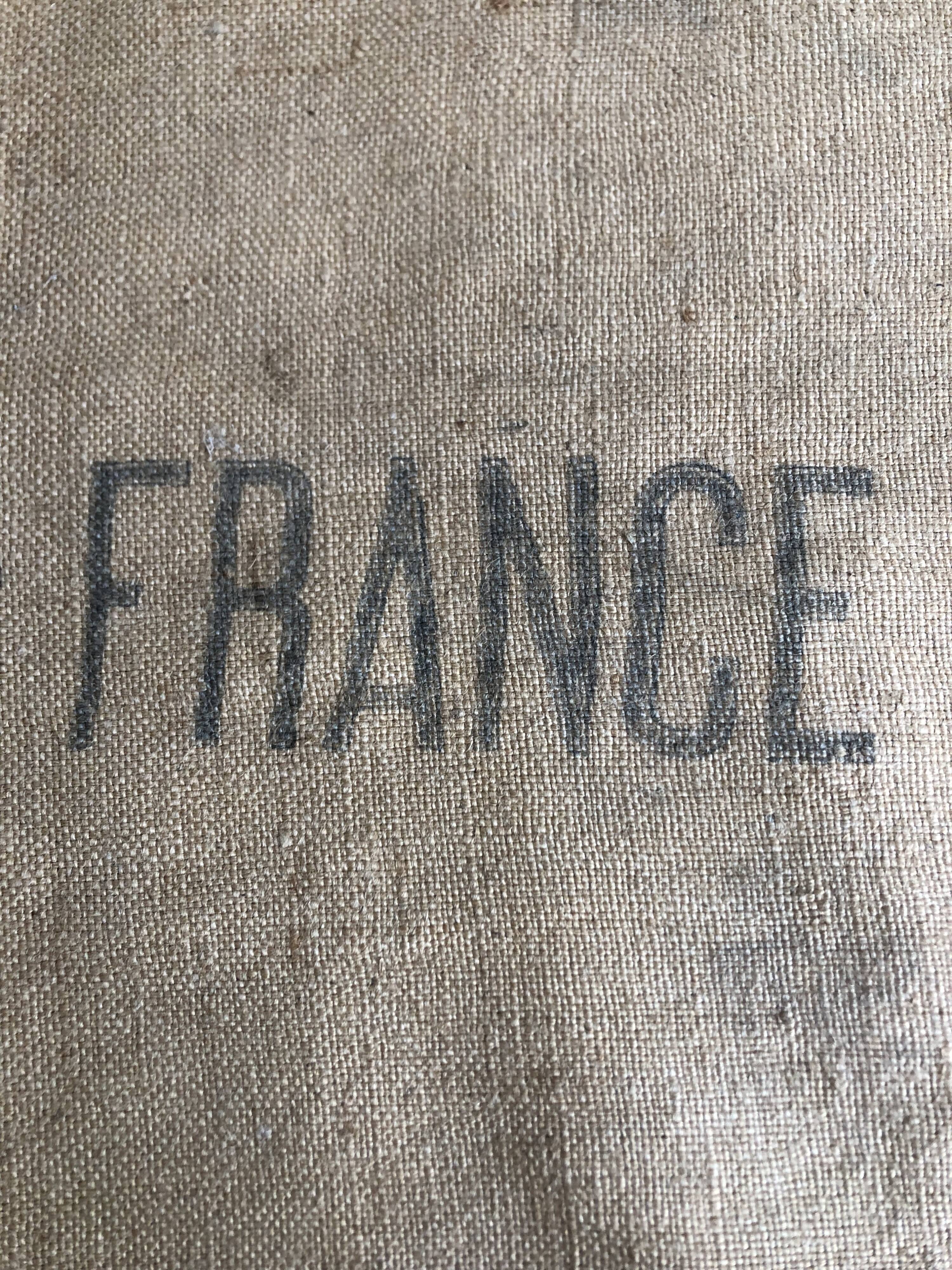 Hemp bag France bank