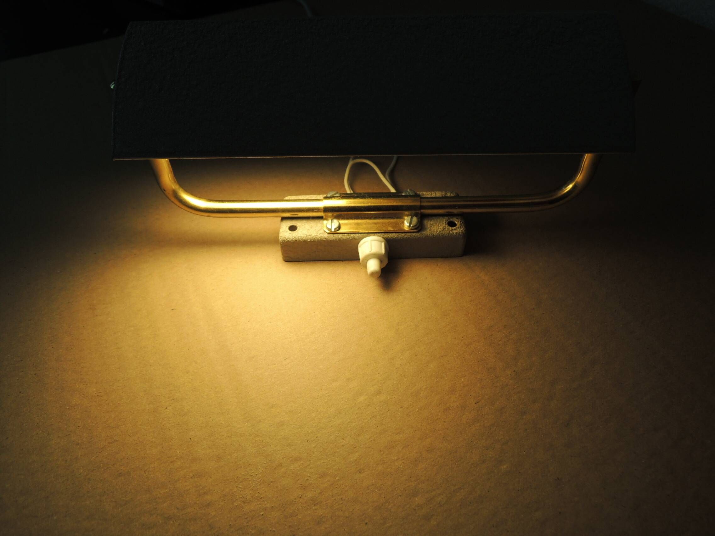 Bedside lamp