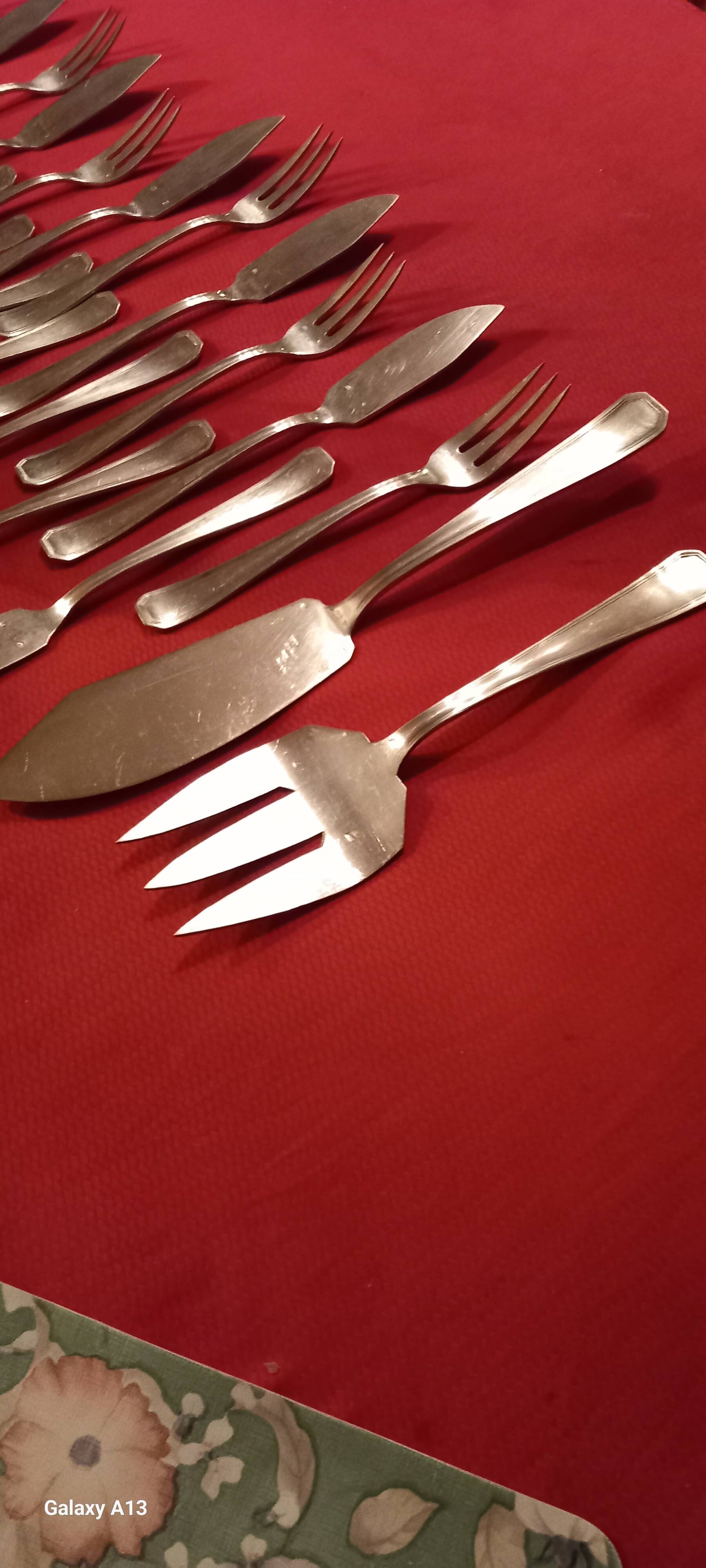 SILVER METAL FISH CUTLERY FRIONNET François