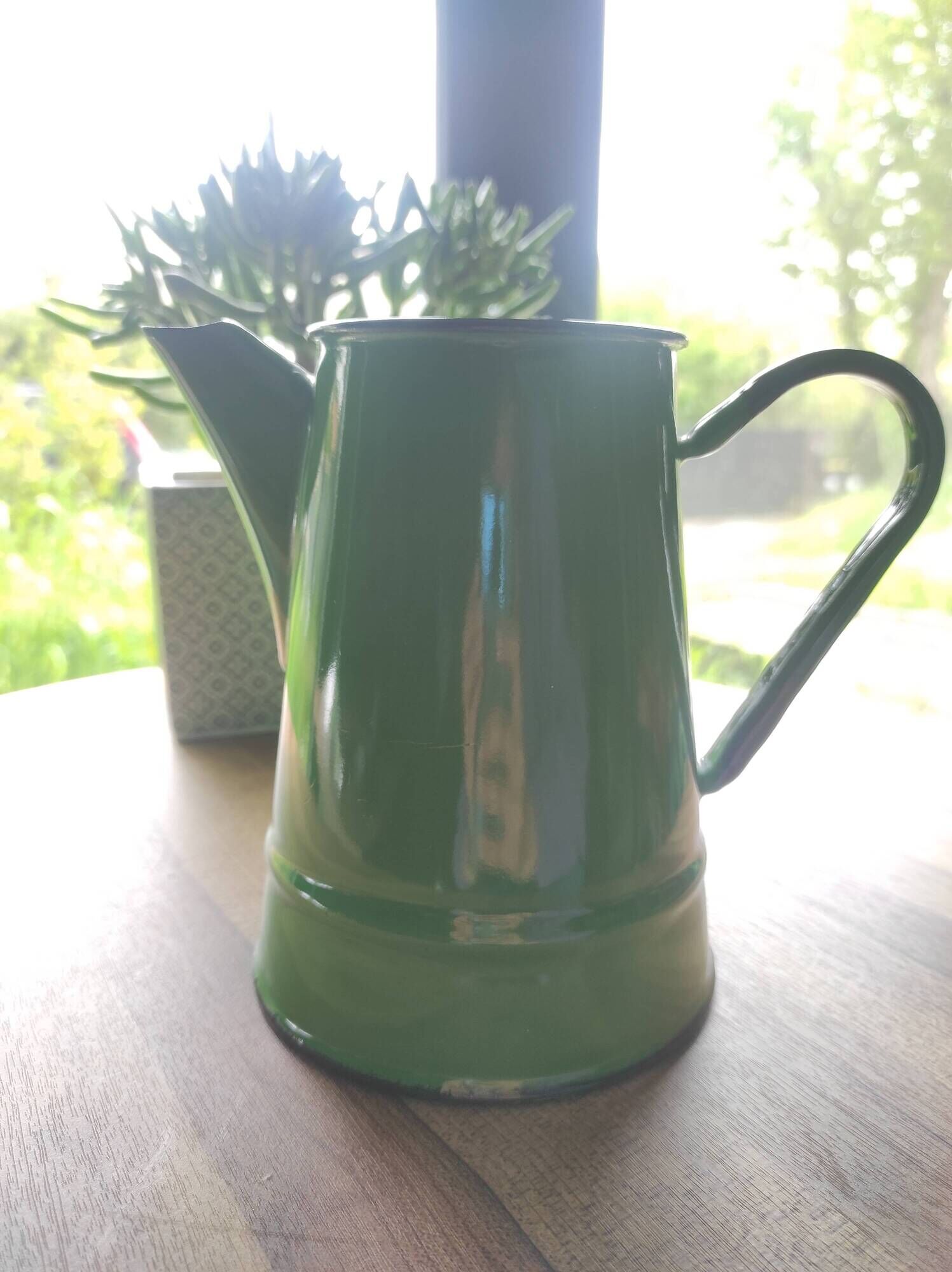 Pichet Émaillé Louka Vert 2,5 L - Anse Confortable Et Motif Floral