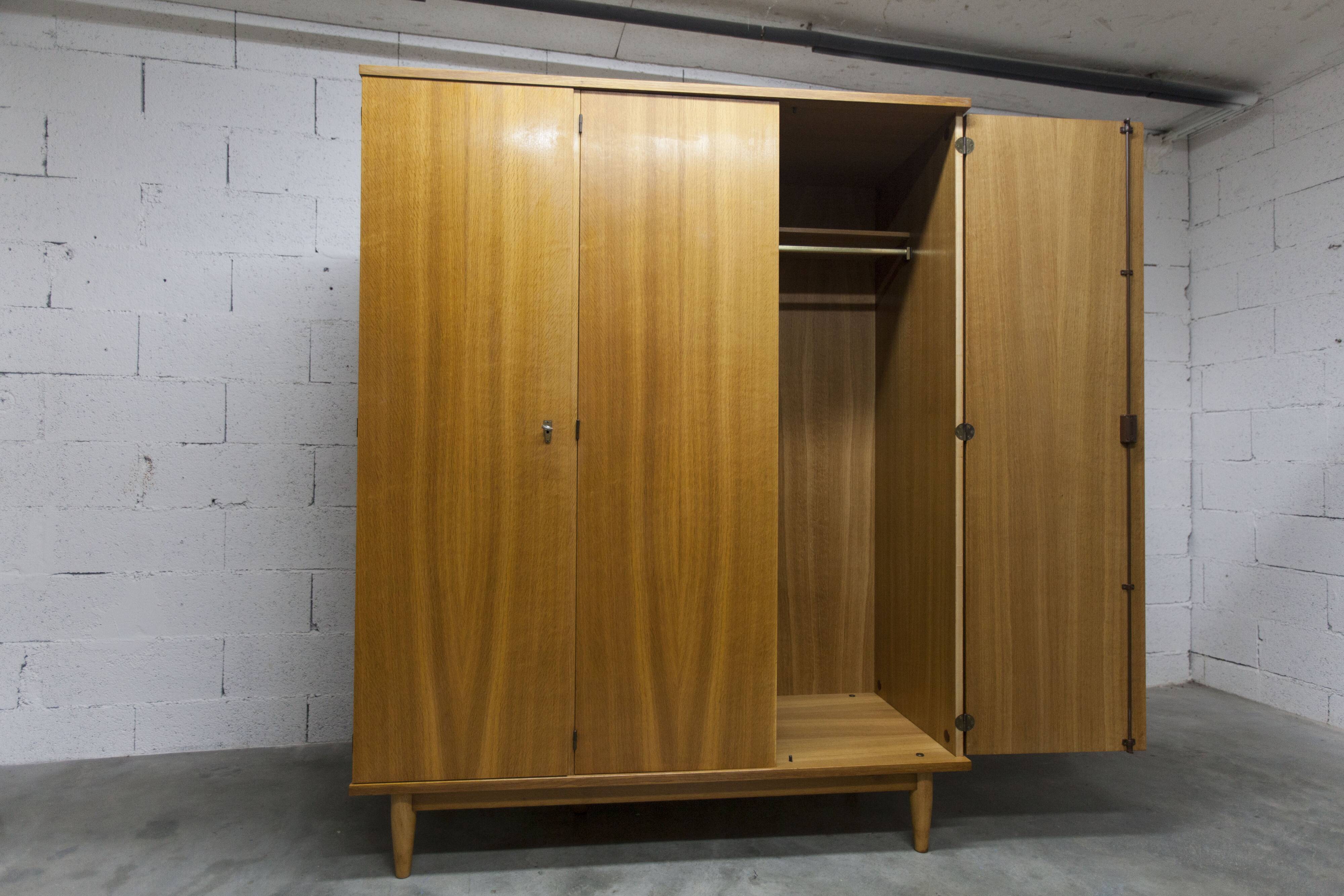 Scandinavian 3-door wardrobe in blond teak