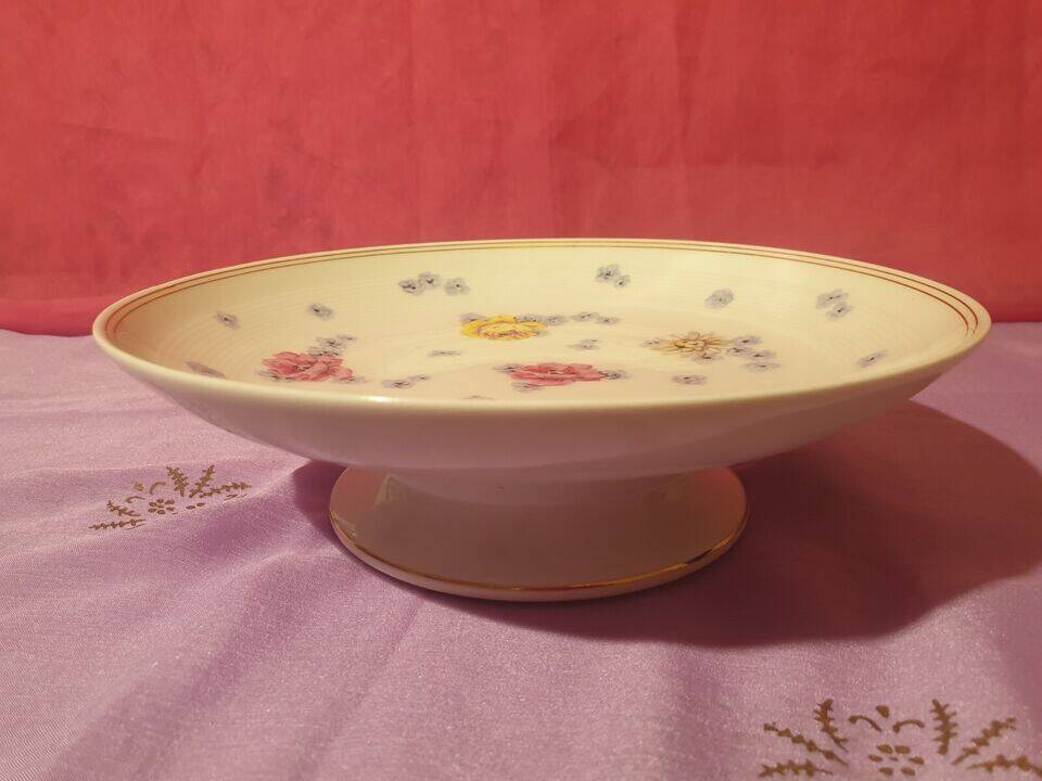 Limoges porcelain Charles Ahrenfeldt Pair of compote bowls with floral decoration