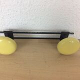Double wall hook vintage yellow balls