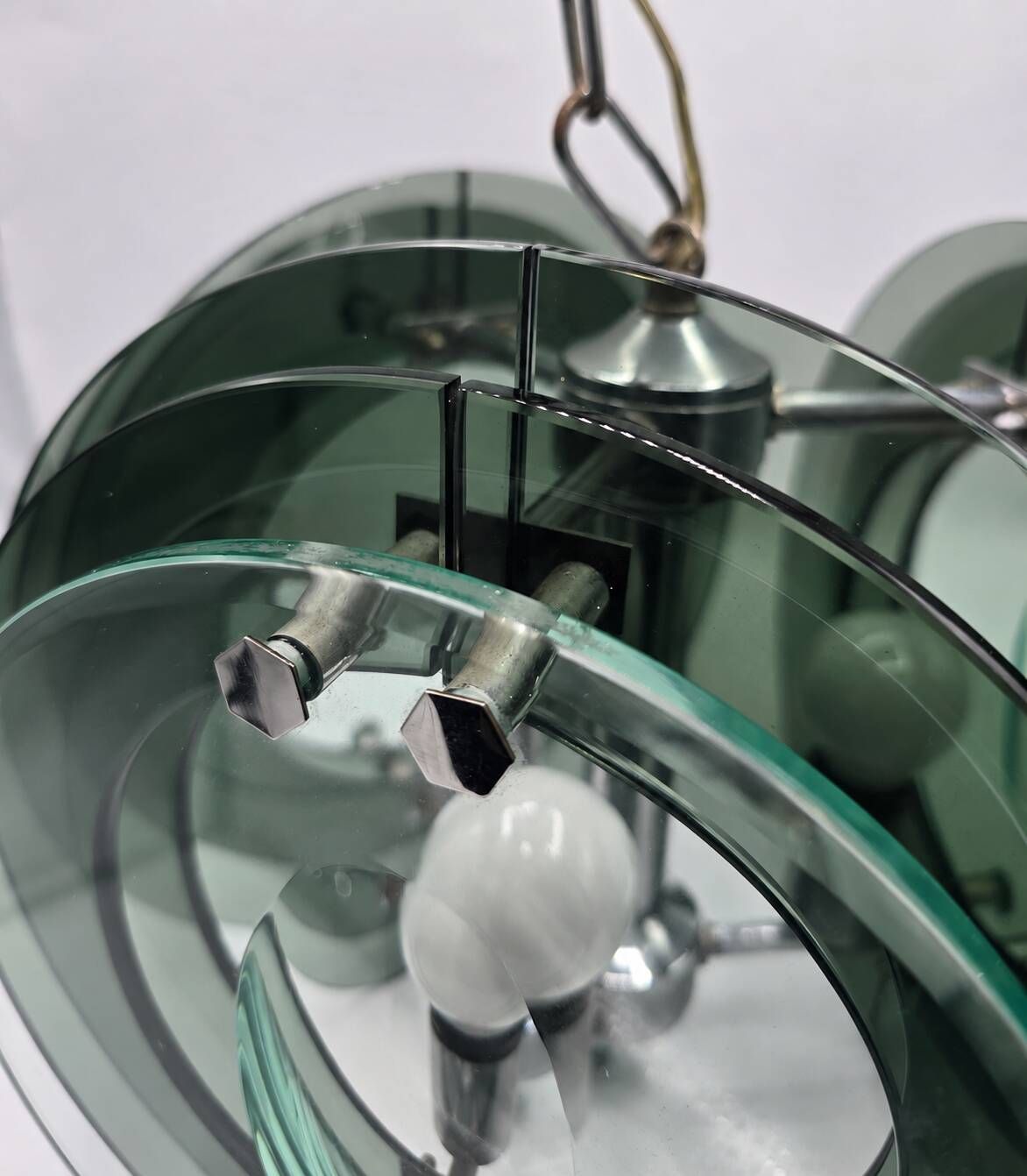 Suspension space age in thick grey-green smoked glass, in the style of Fontana.