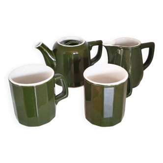 Service bistrot , mugs , pot à lait, cafetière bistrot en porcelaine verte