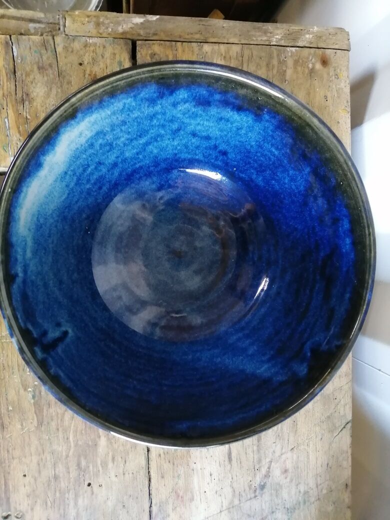 Intense blue ceramic salad
