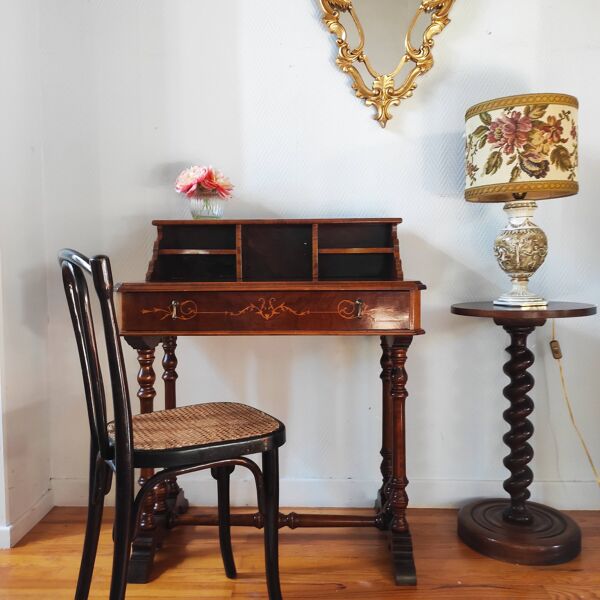 Bonheur-du-jour, bureau de dame de style Napoléon III en marqueterie