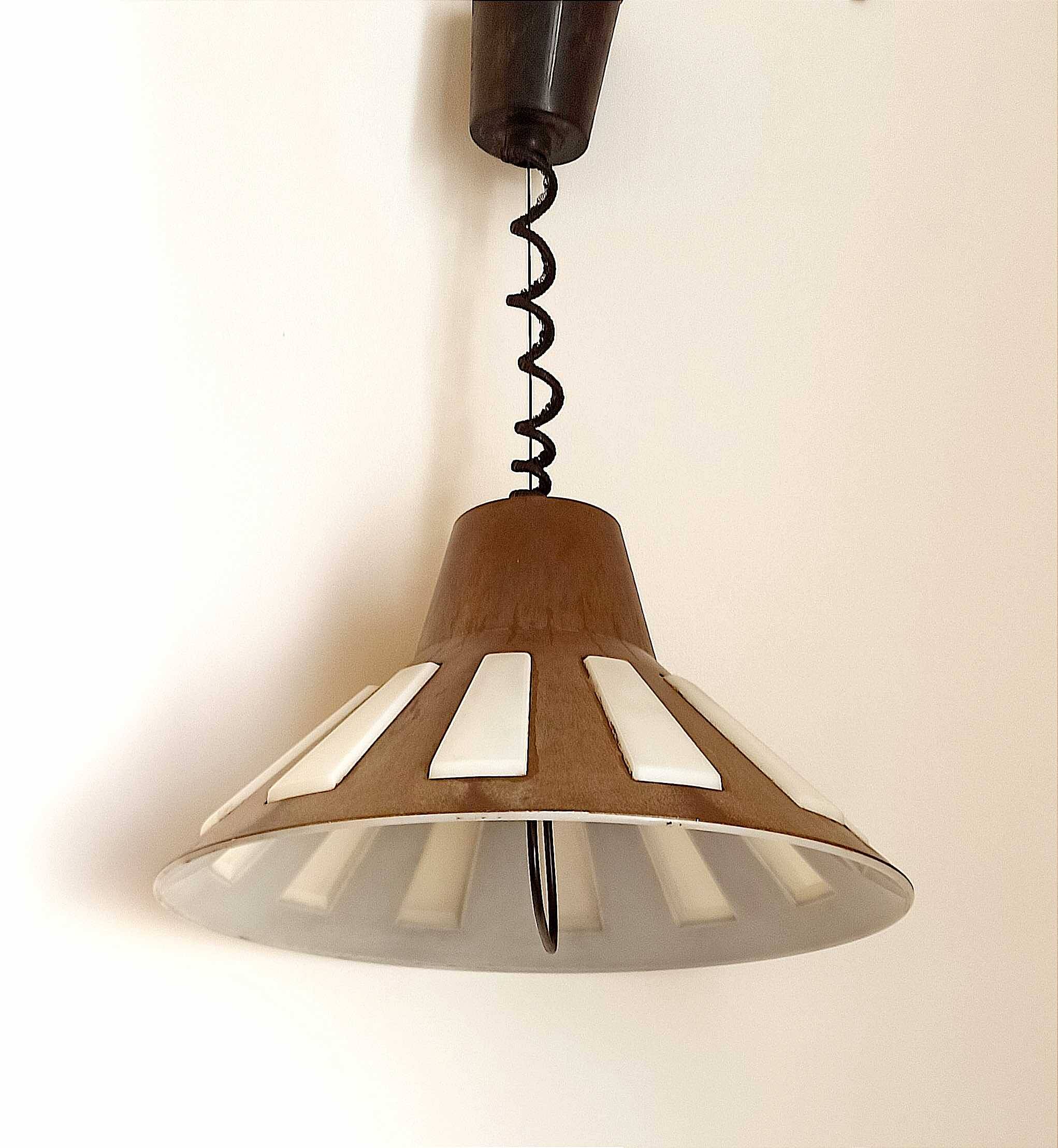 Bakelite pendant light up and down 70s Diameter 40 cm