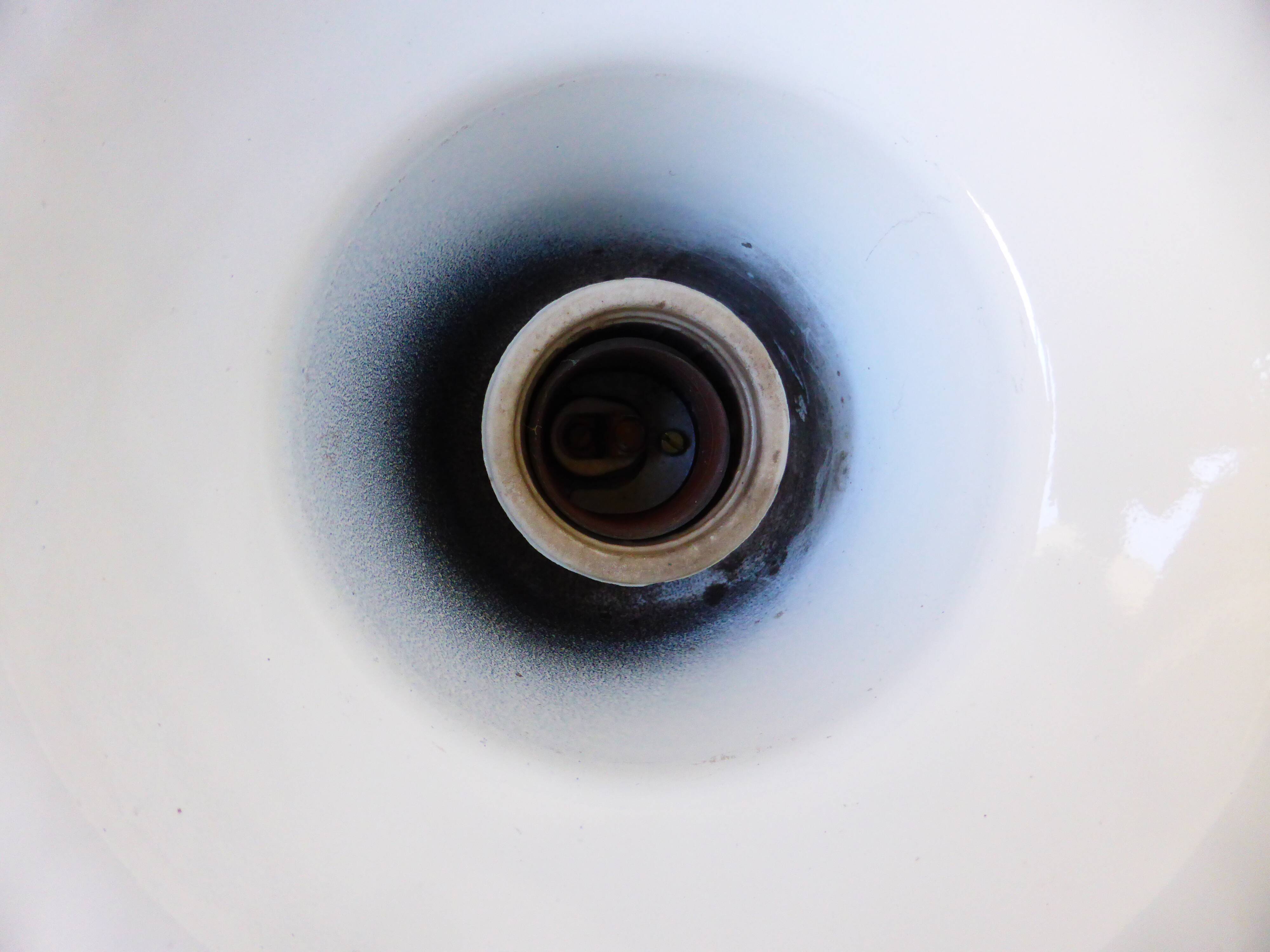 Industrial pendant light in enamelled sheet metal 2106159