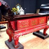 19th century China: lacquered and gilded offering console