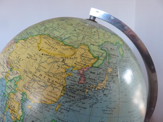 Globe Earth Girard and informed Baker years 40 50
