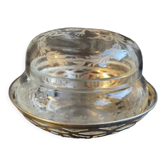 Engraved crystal bonbonnière and openwork silver basket in Louis XVI style