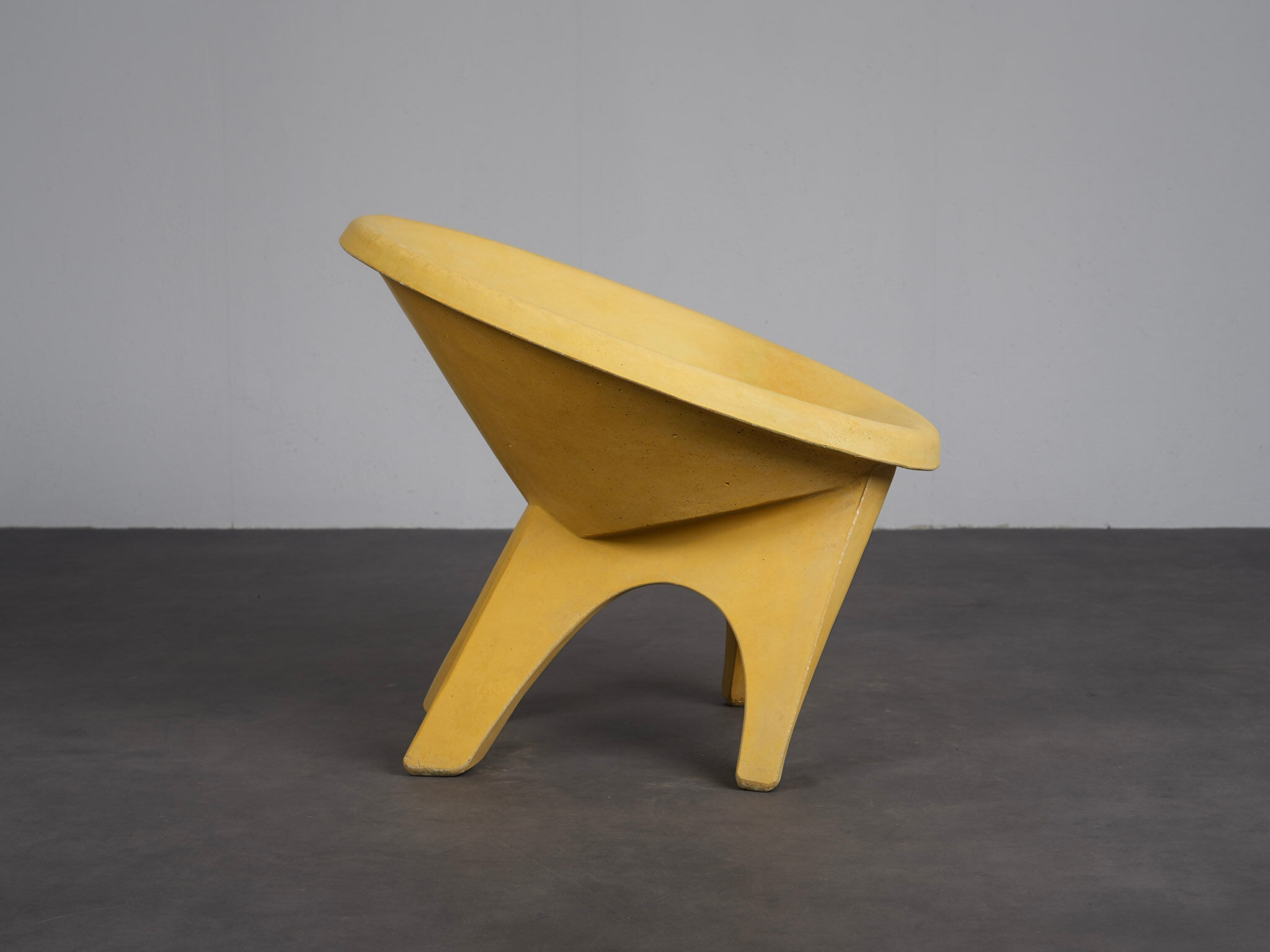 Rare pair of sculptural concrete lounge chairs, Italy, 1960s