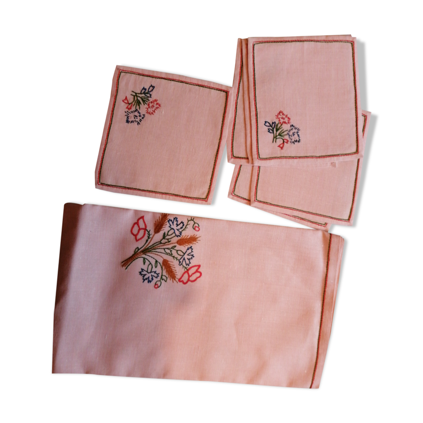 Antique tablecloth and its 6 napkins