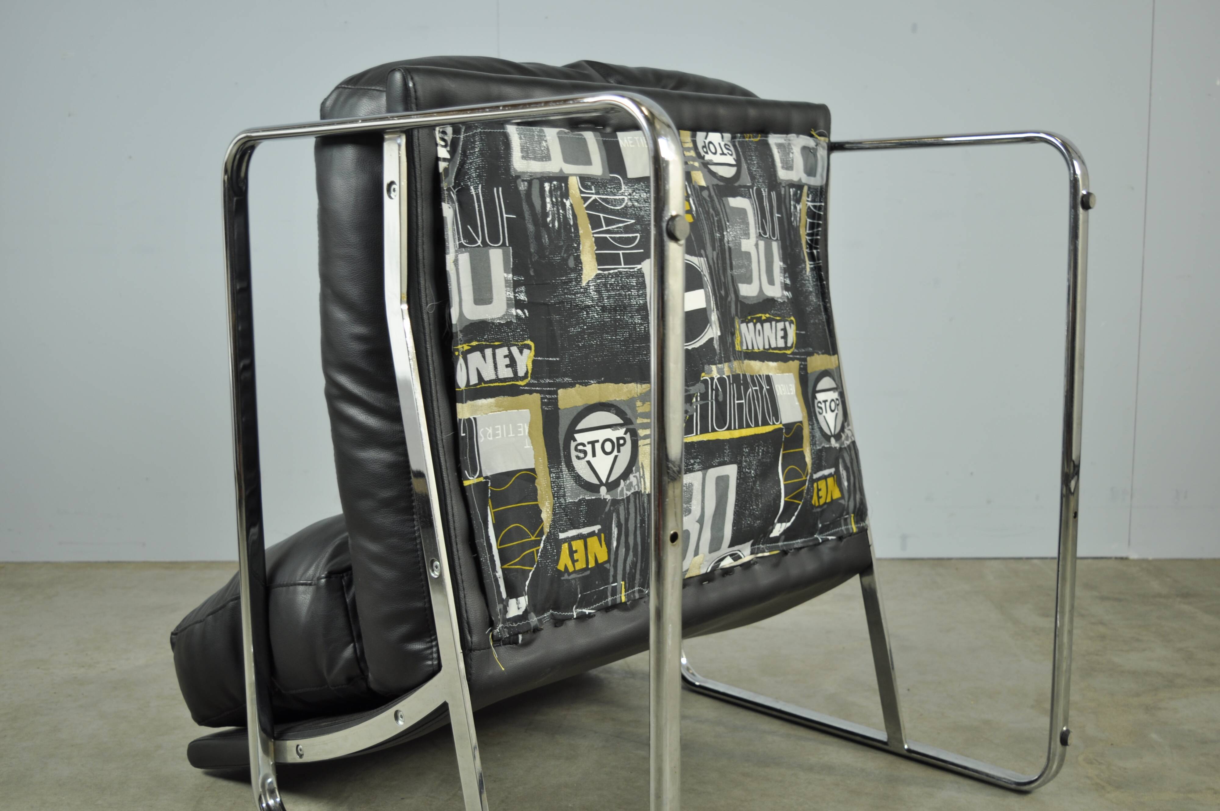 Black leather and metal armchair, 1980s